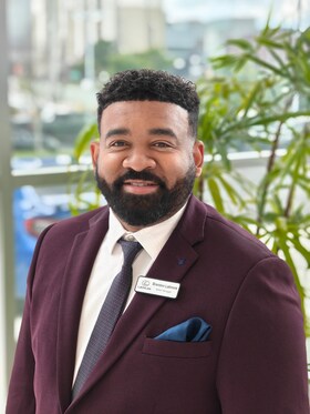 Staff member Brandon Latimore from ID_b3cbcbde2a87