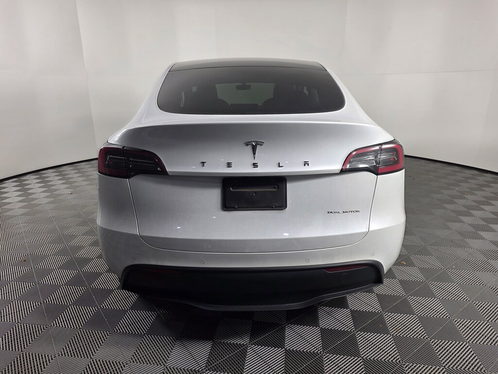 Used 2022 Tesla Model Y Long Range SUV