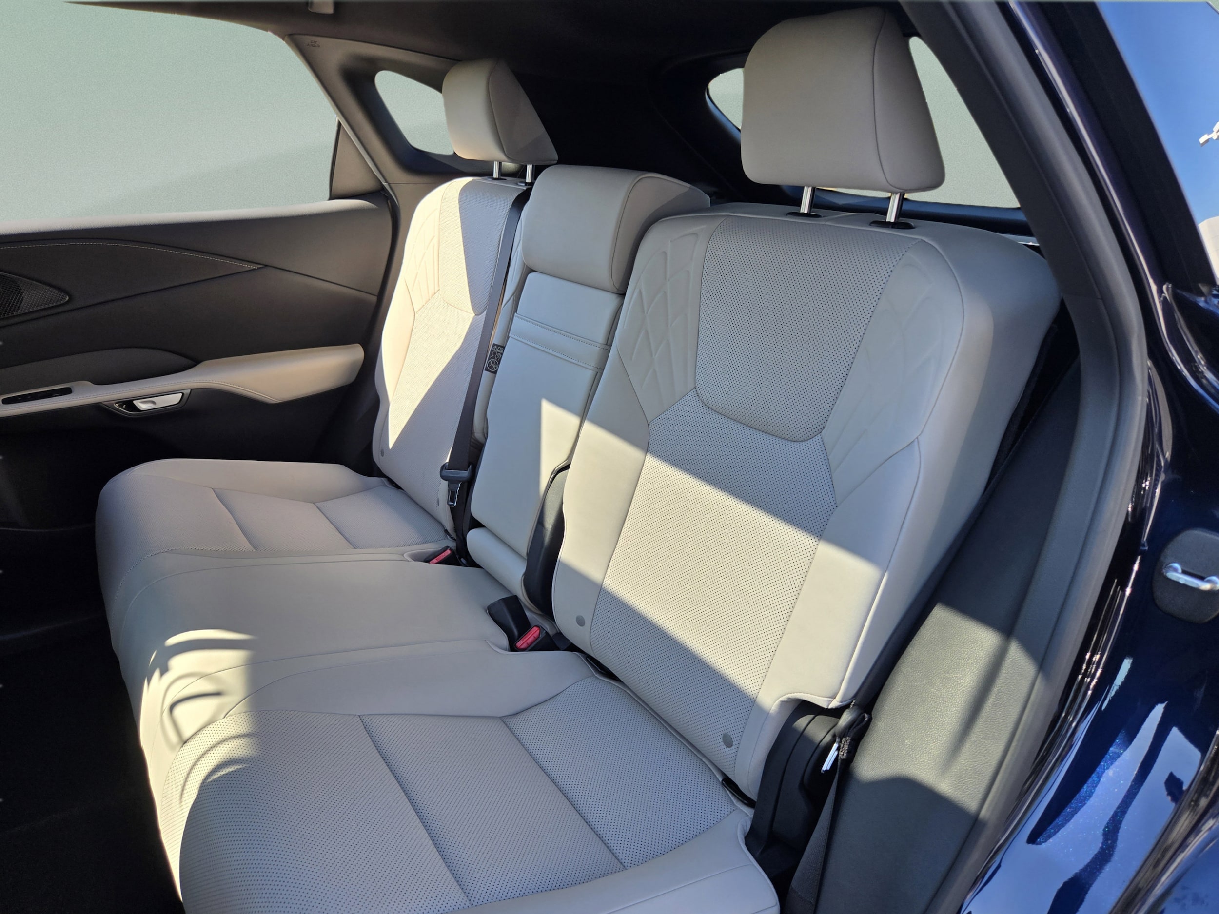 2024 Lexus RX 350 - Photo 18