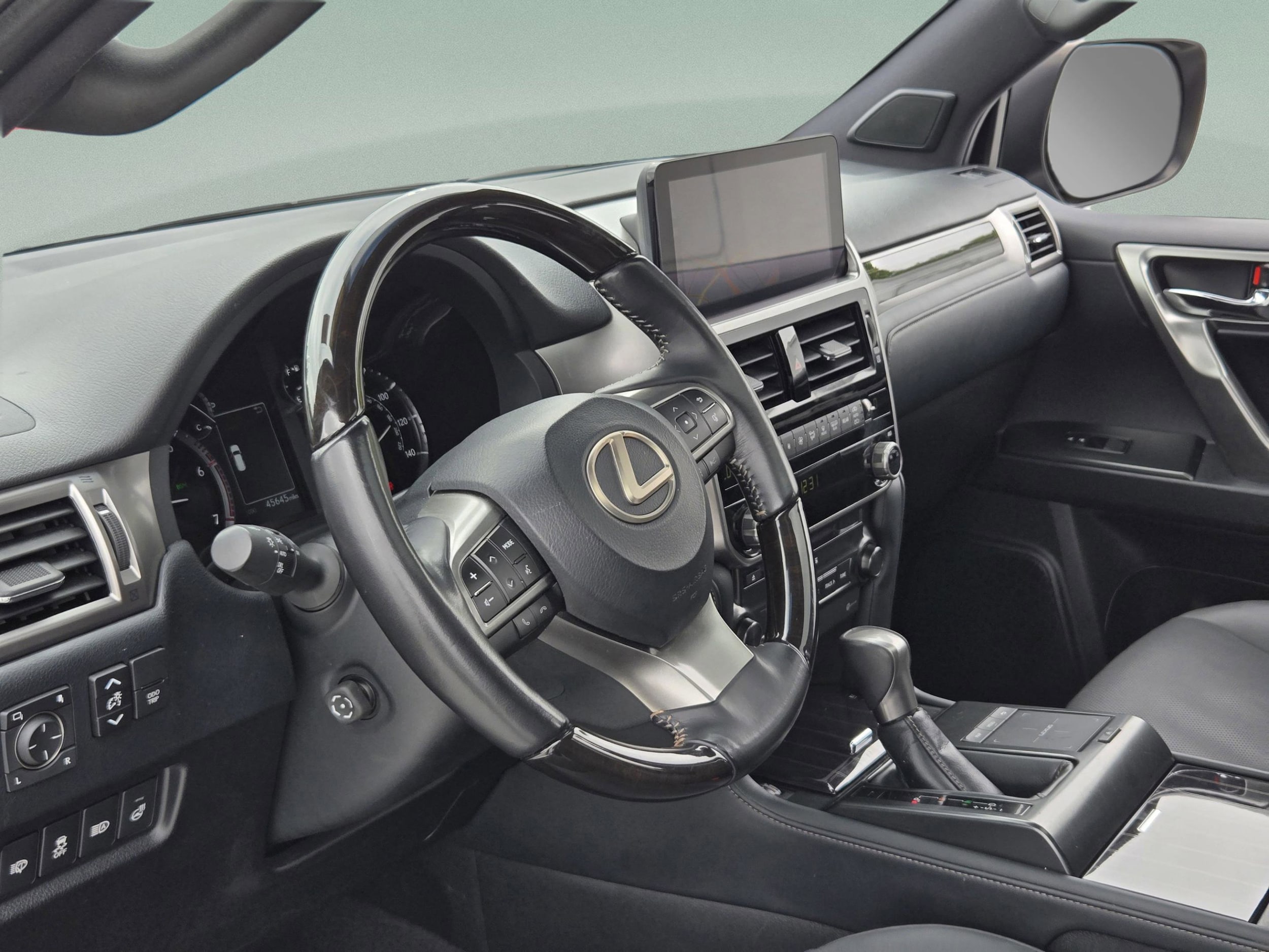 2023 Lexus GX PREMIUM - Photo 12