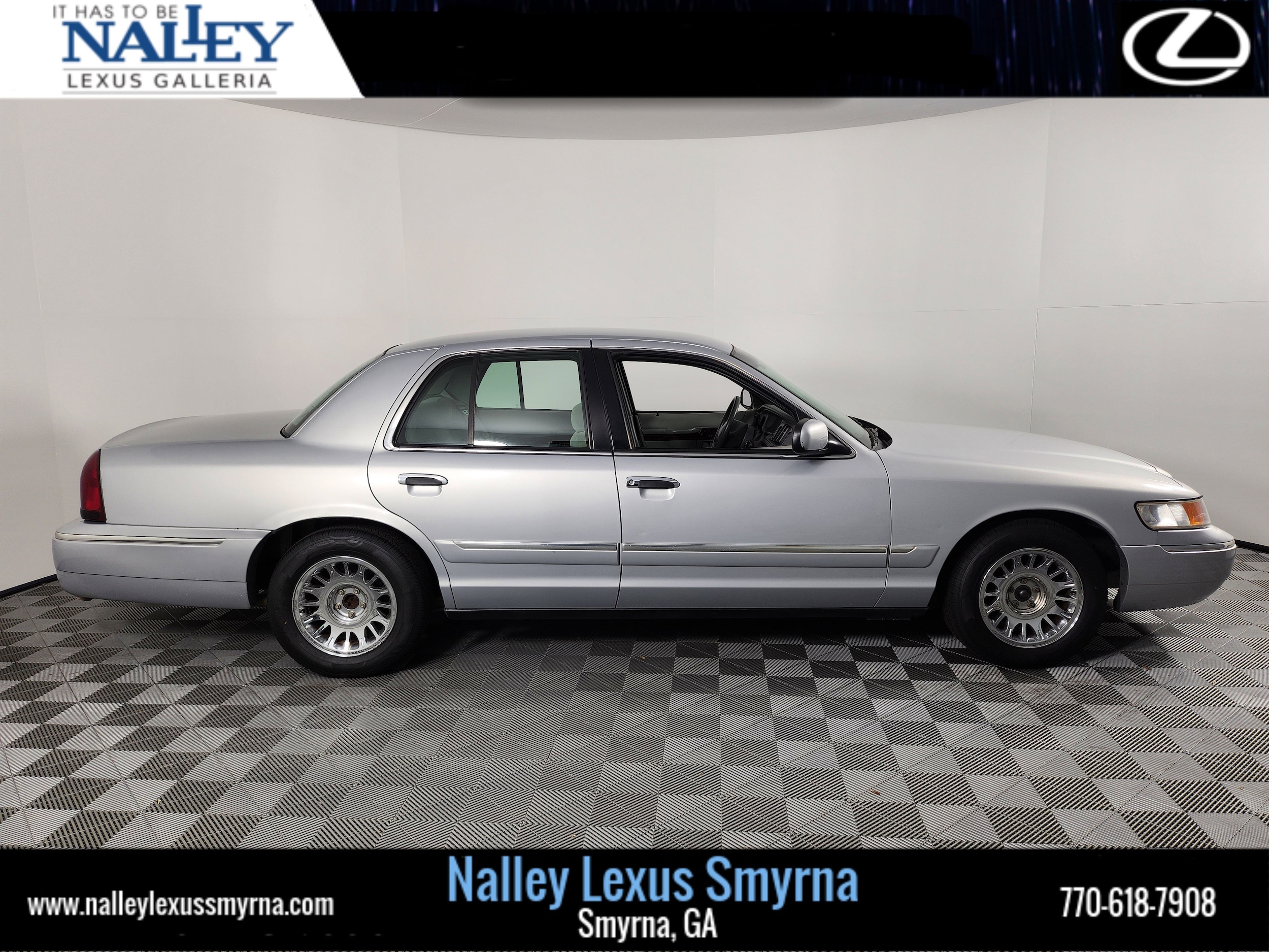 Used 2000 Mercury Grand Marquis GS with VIN 2MEFM74W5YX681760 for sale in Smyrna, GA