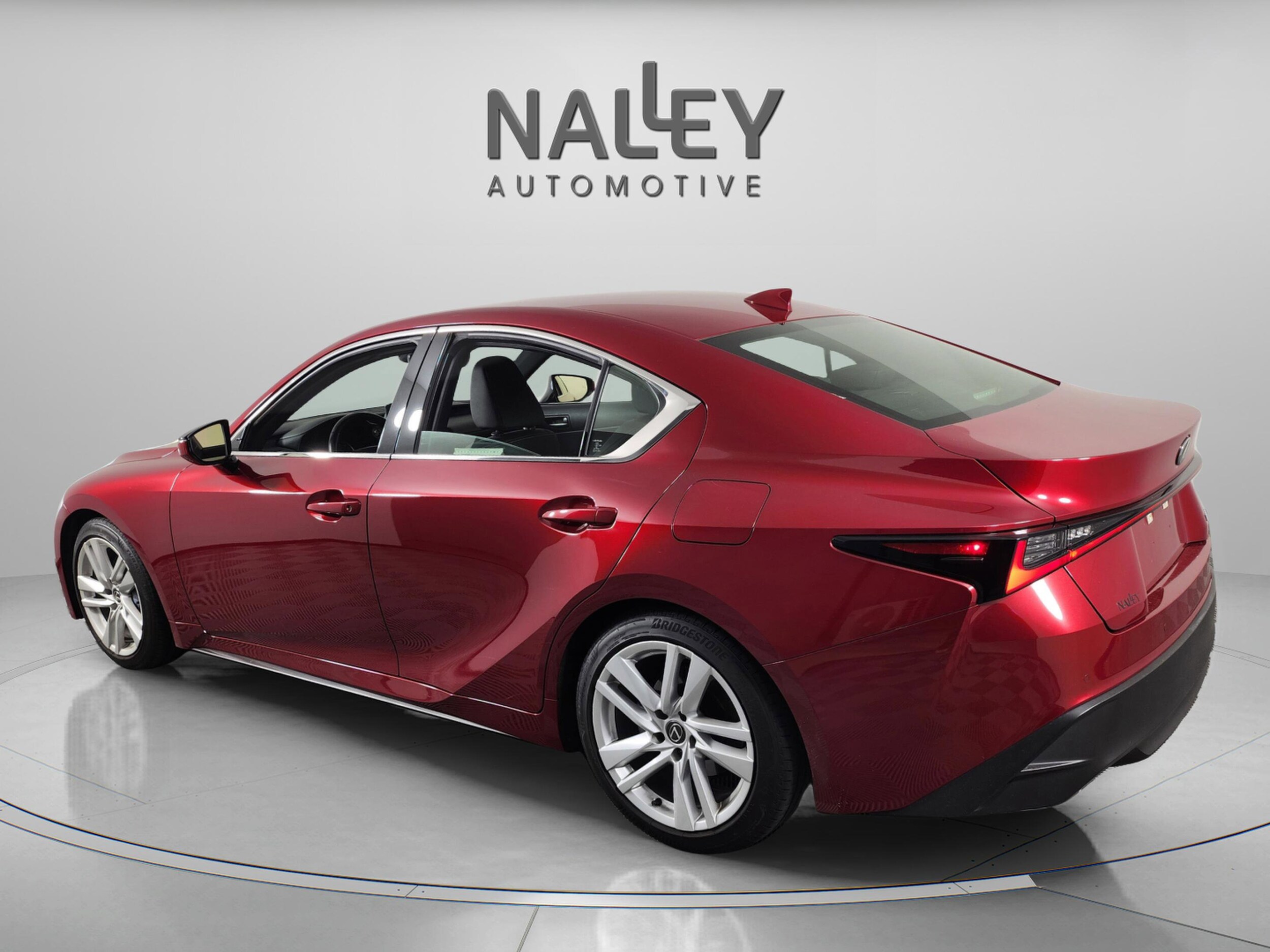 2023 Lexus IS 300 photo 3