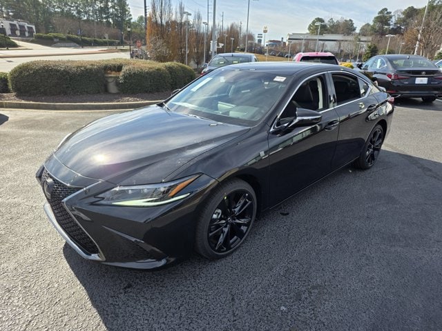 2025 Lexus ES 350's photo