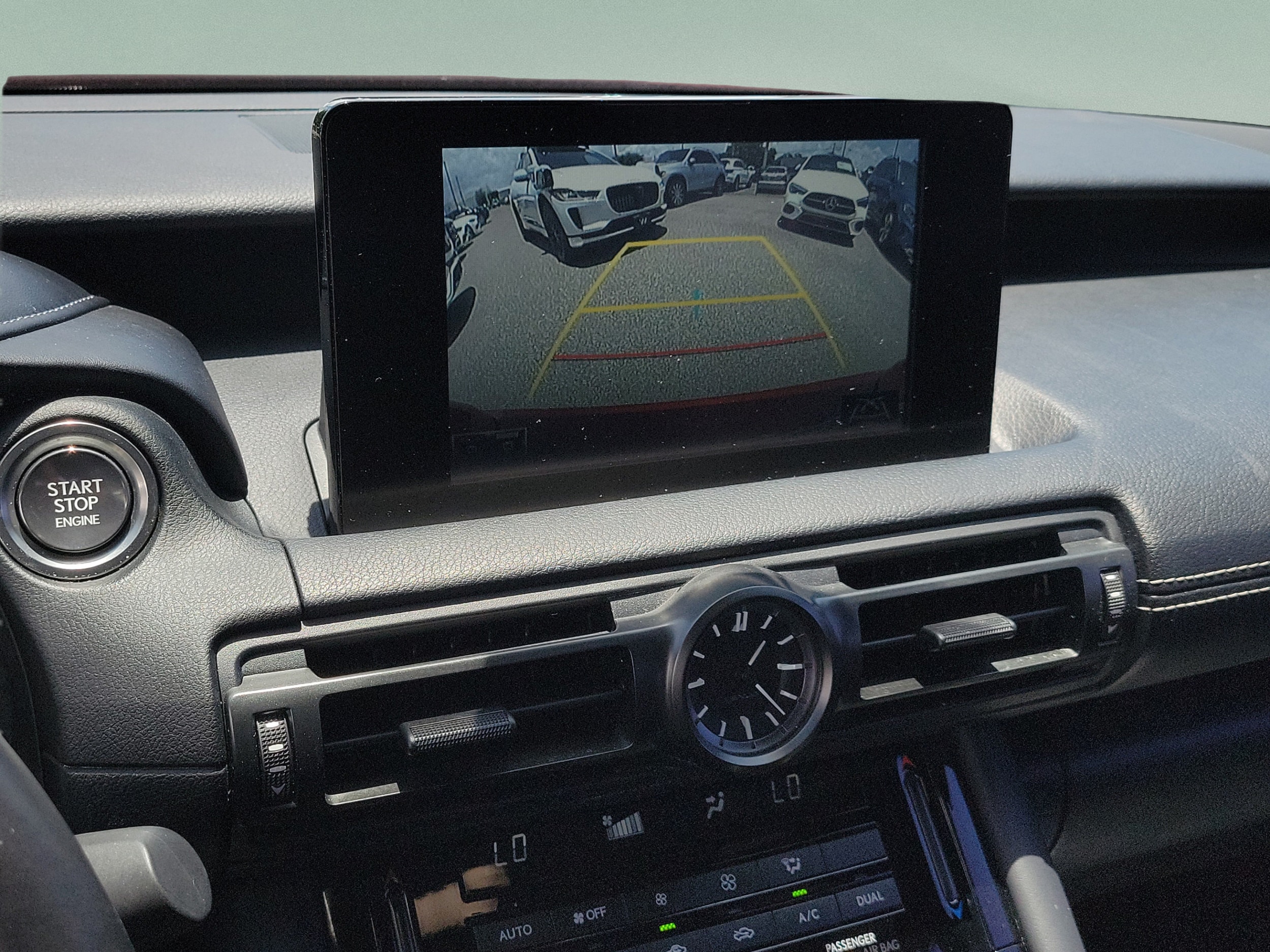 2024 Lexus IS 300 - Photo 28