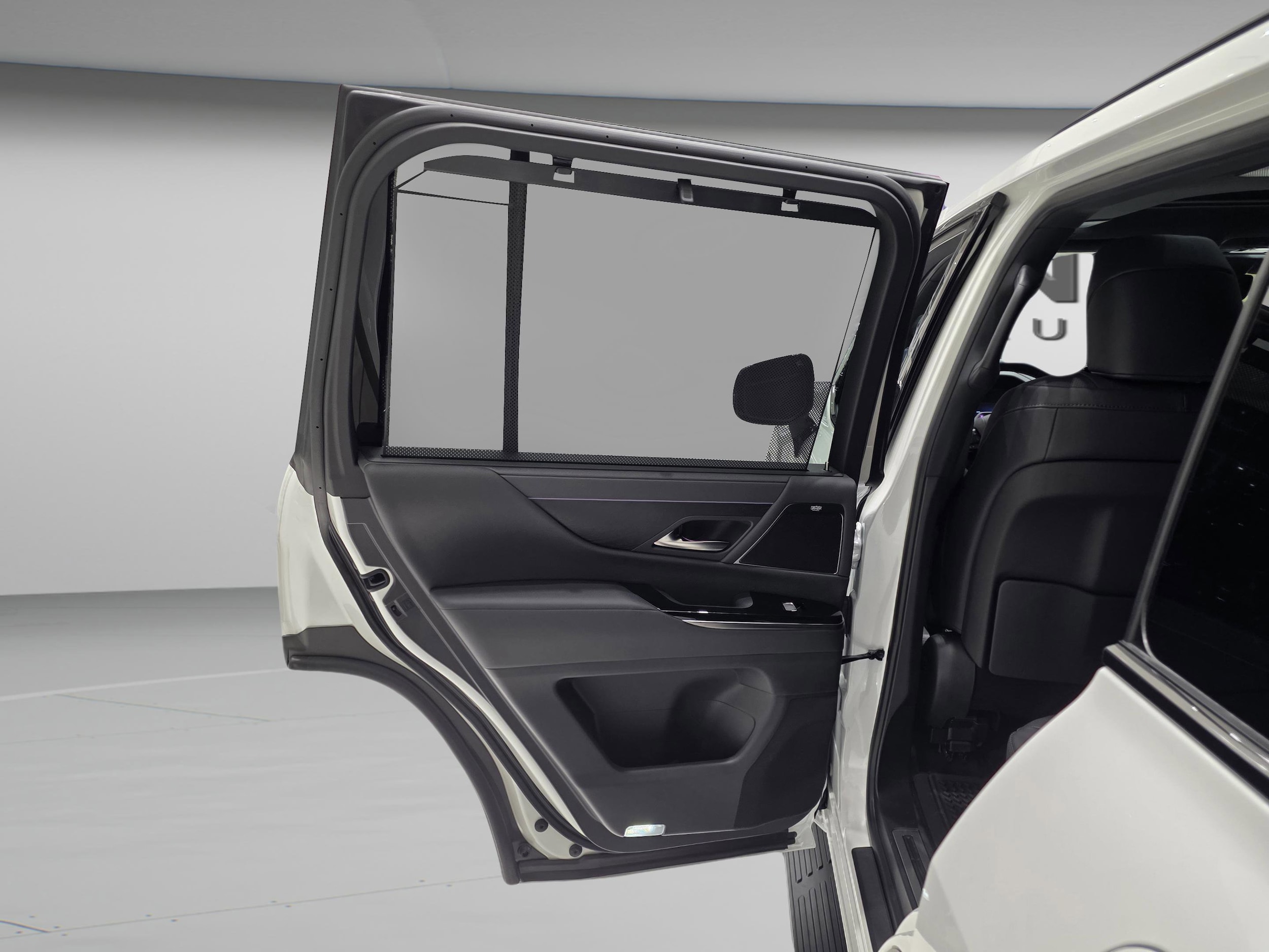 2026 Lexus LX 700h Overtrail - Photo 17