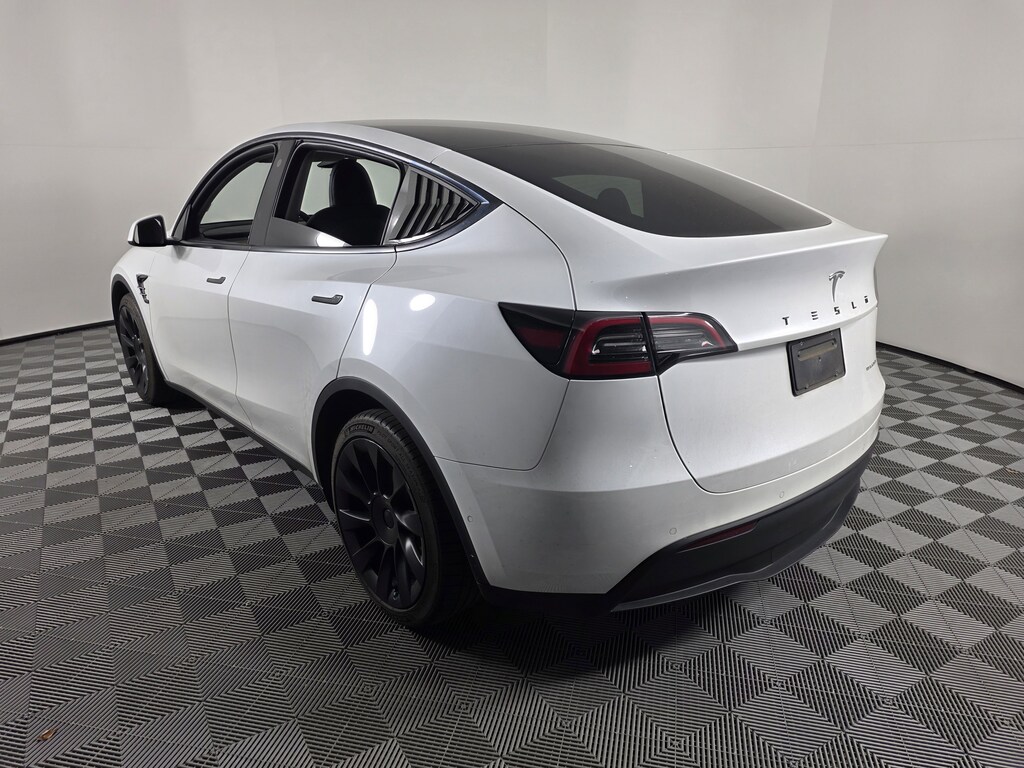 Used 2022 Tesla Model Y Long Range SUV