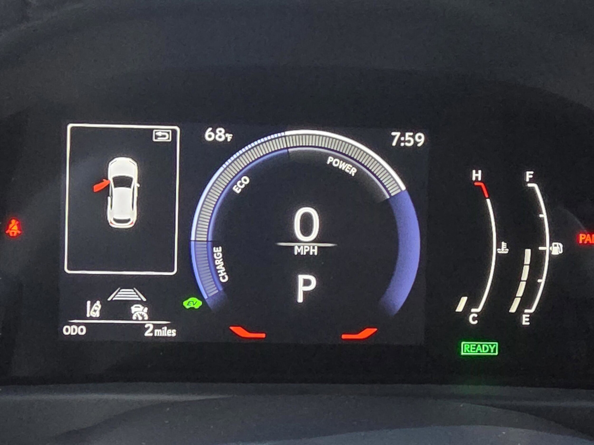 2026 Lexus UX Hybrid 300h - Photo 16
