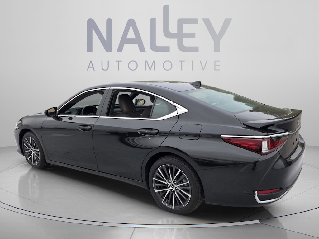 Certified 2023 Lexus ES 300h Sedan