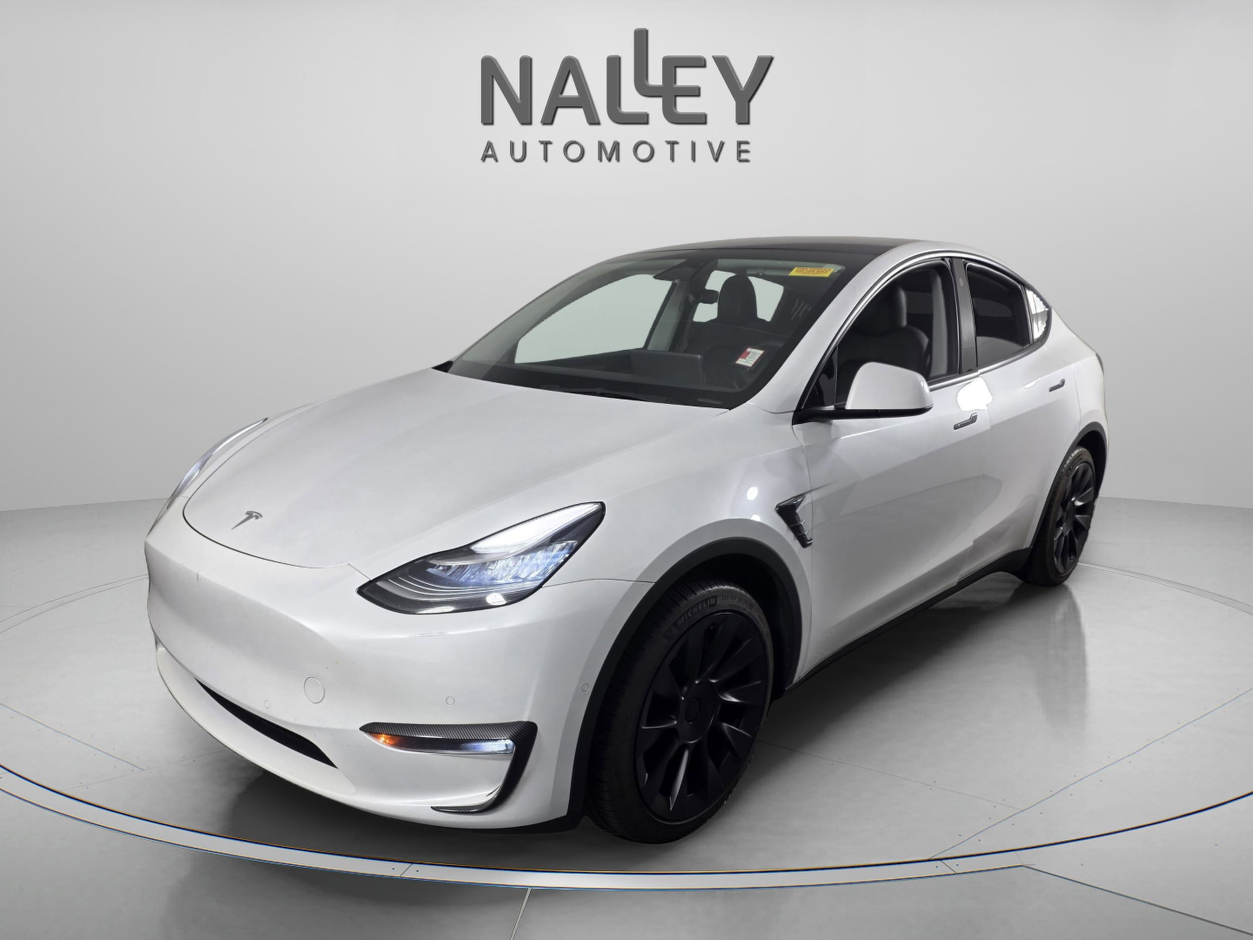 2022 Tesla Model Y Long Range's photo