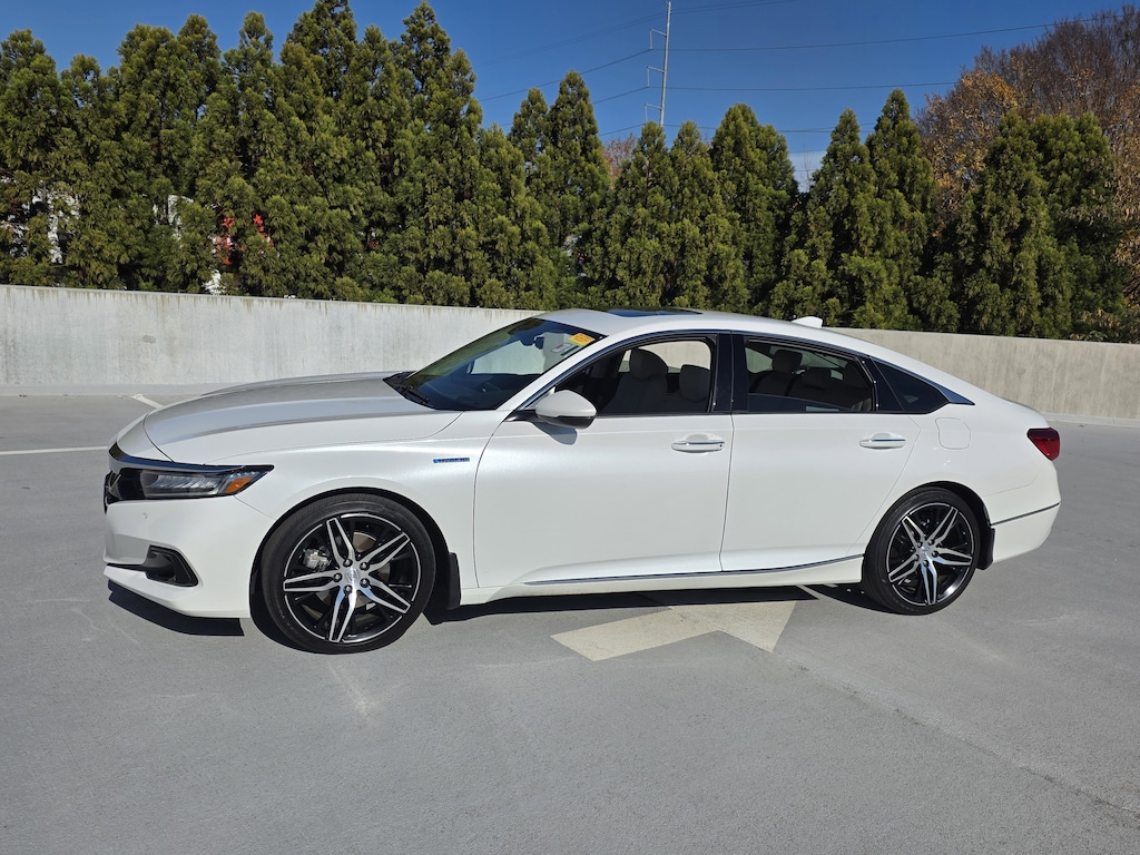 Used 2022 Honda Accord Hybrid Touring Sedan