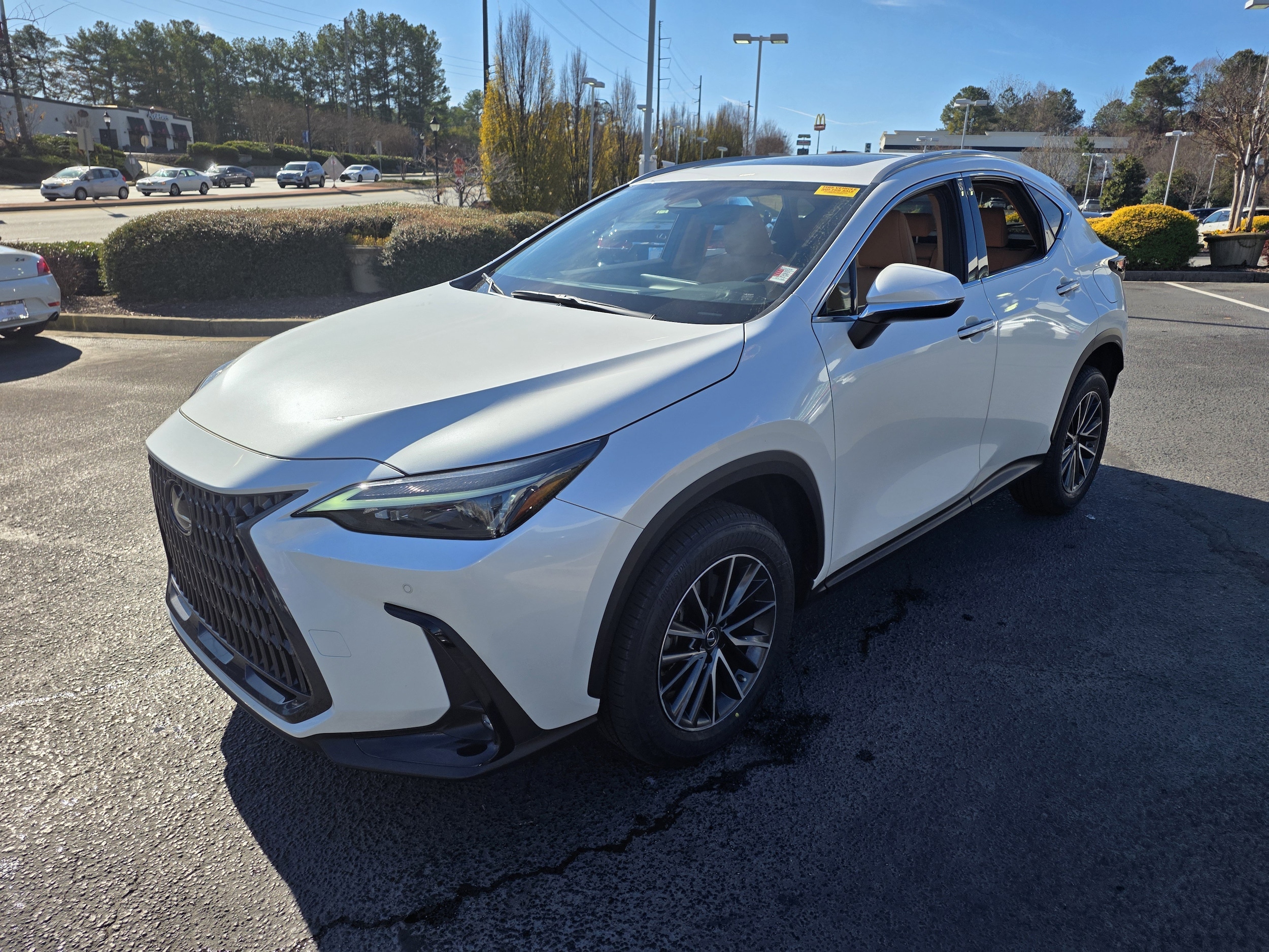 2022 Lexus NX 350's photo