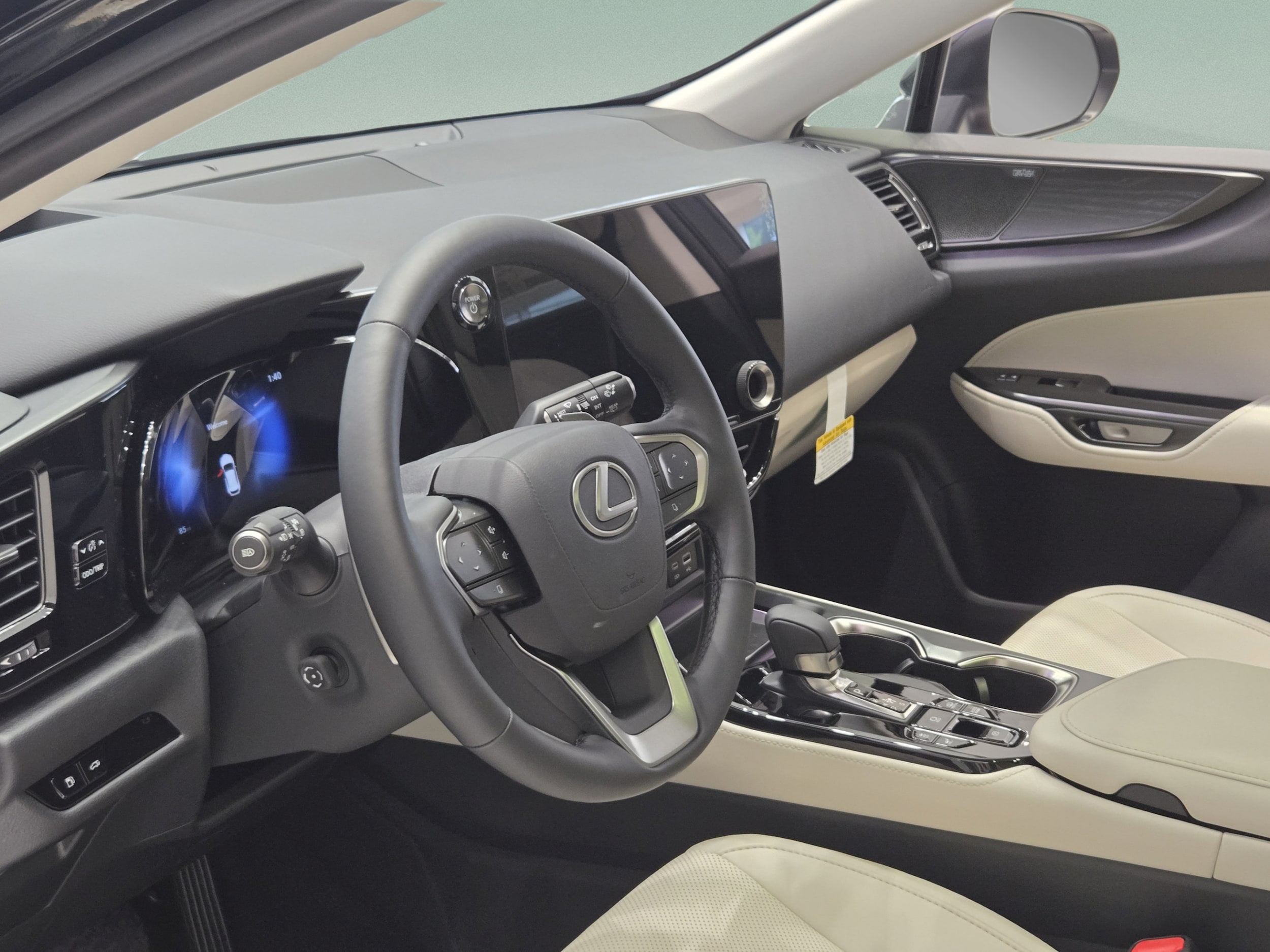 2026 Lexus NX 450h+ Luxury - Photo 11