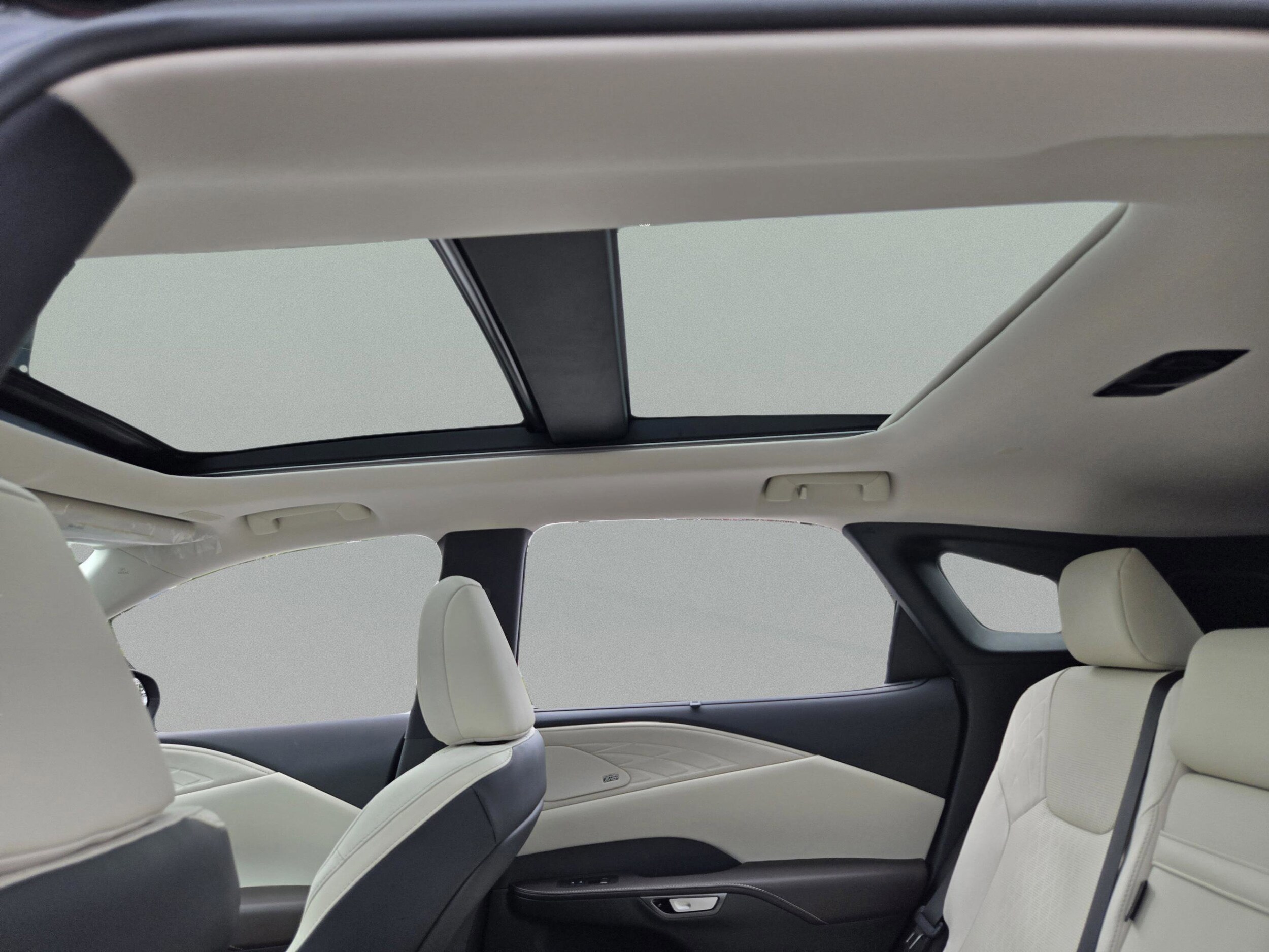 2026 Lexus RX 350 Luxury - Photo 17