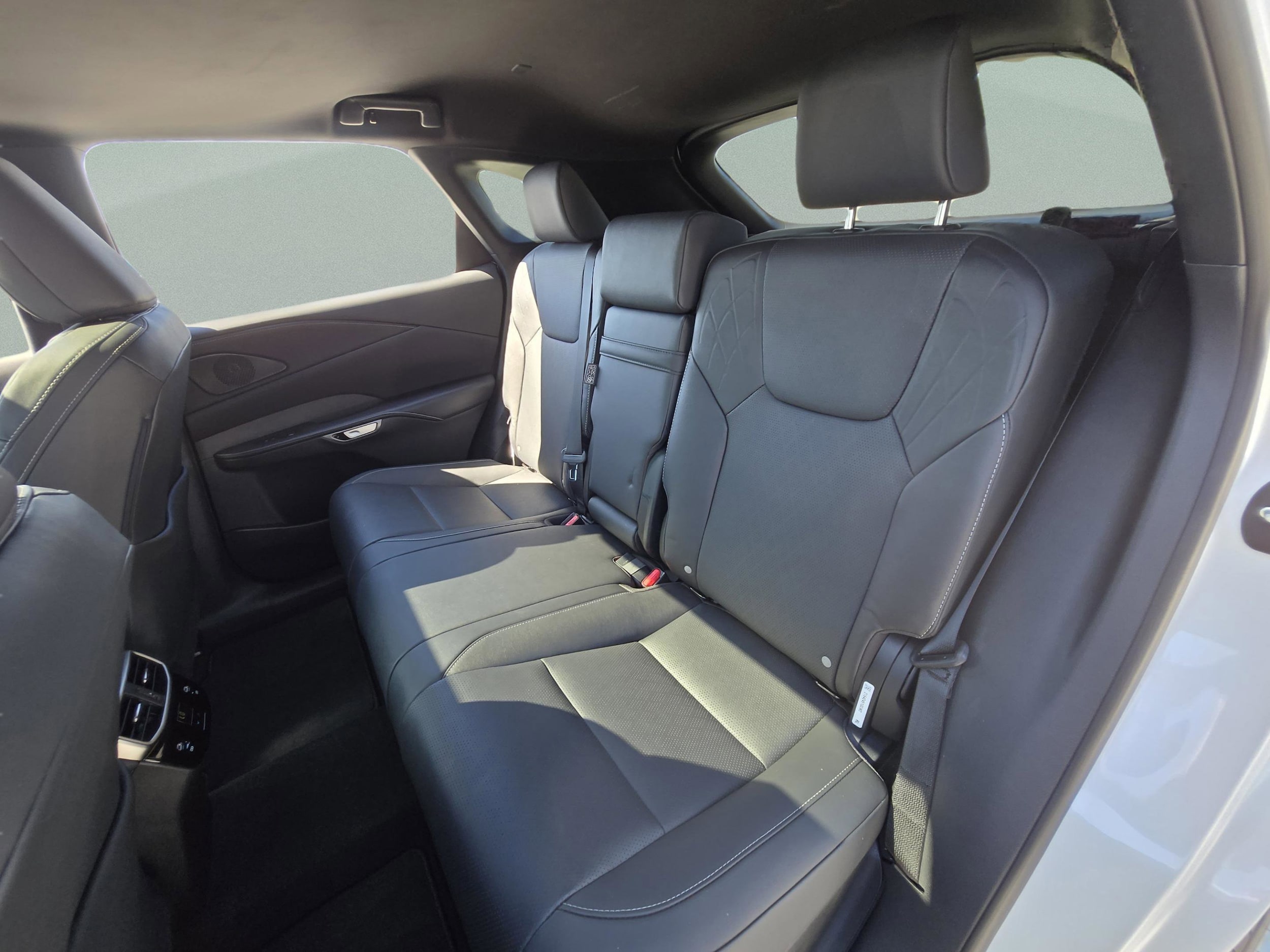 2024 Lexus RX 350 - Photo 25