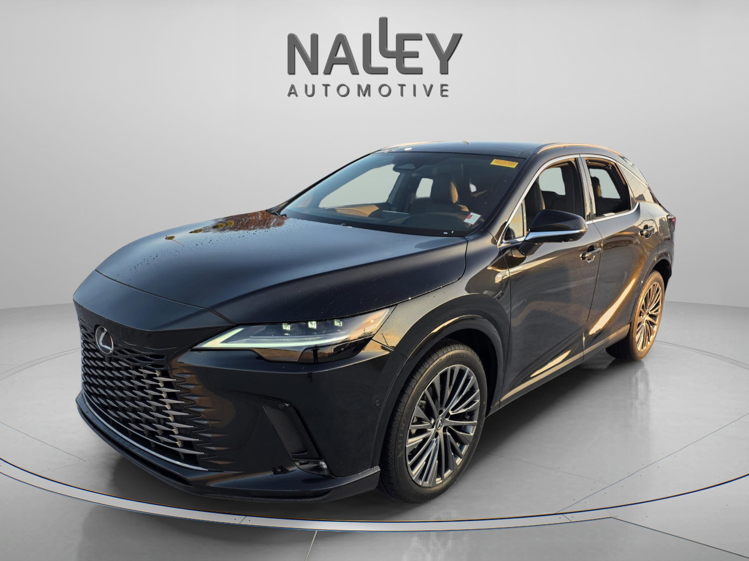 2025 Lexus RX PHEV 450h+'s photo