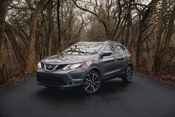 nissan rogue sport.jpg