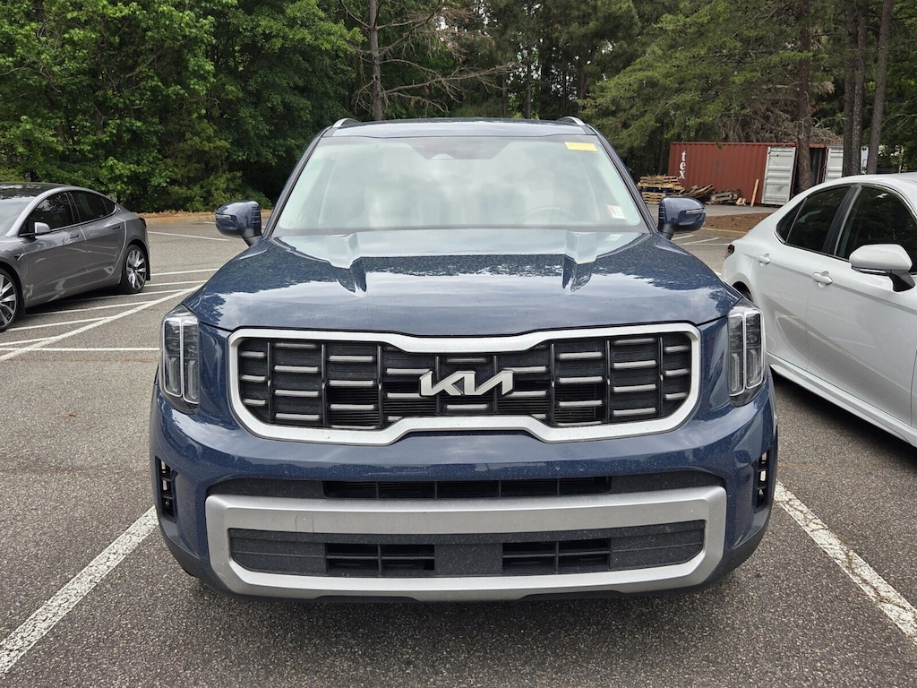 Used 2024 Kia Telluride S SUV
