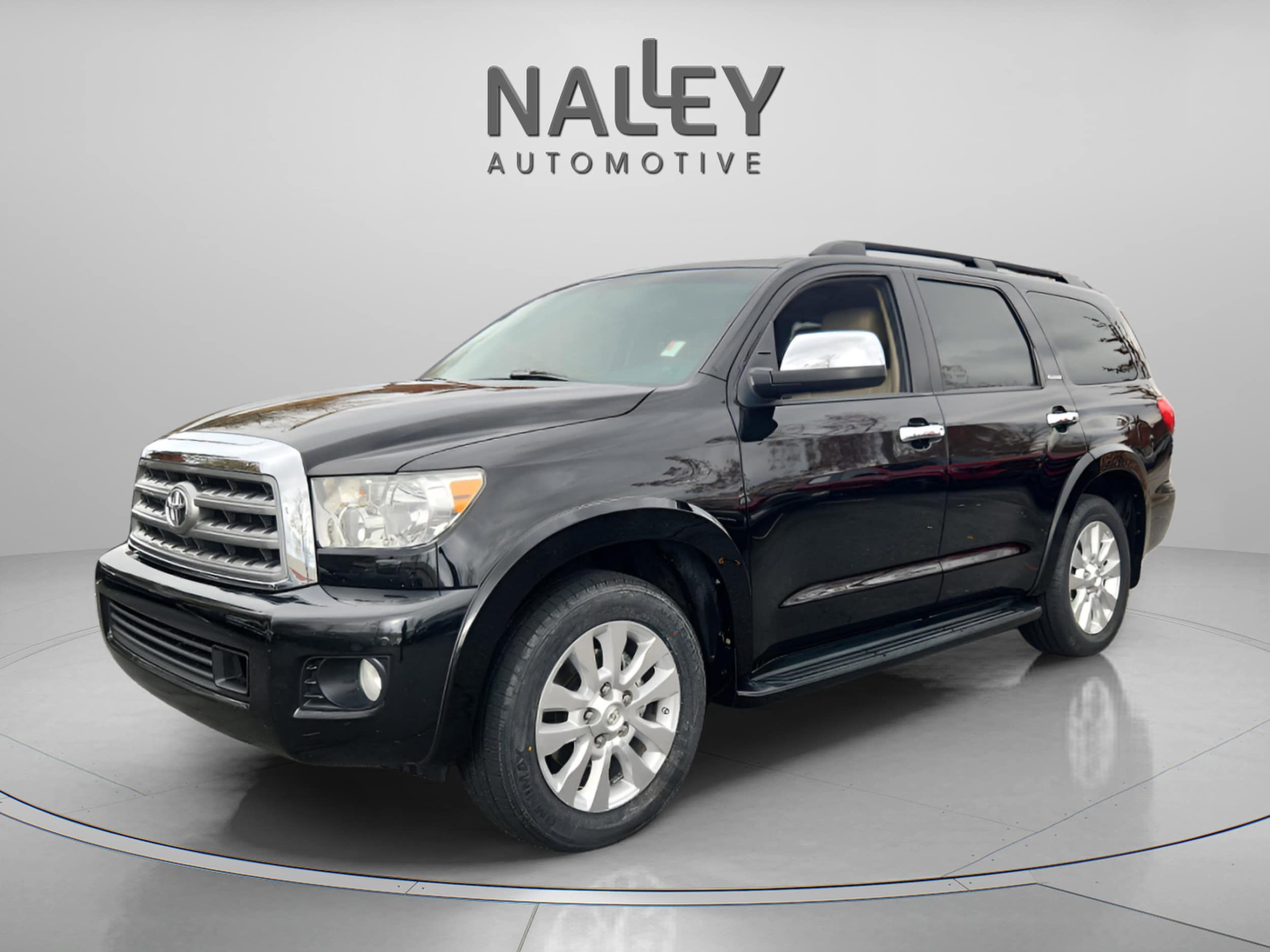 2015 Toyota Sequoia Platinum's photo