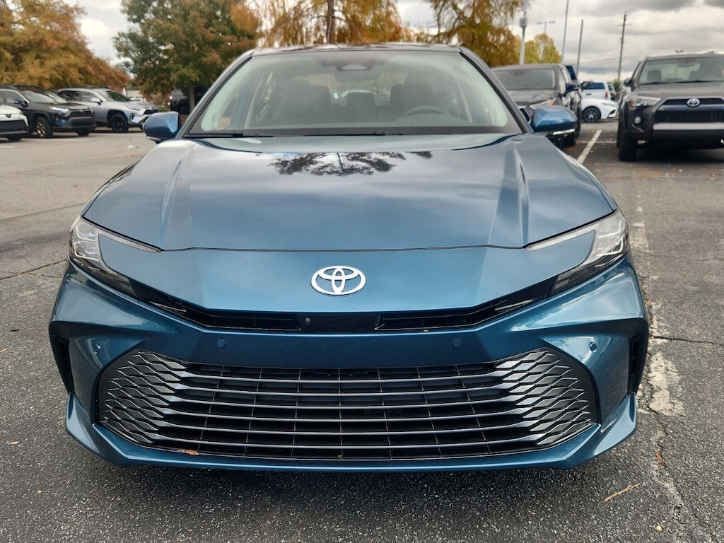 Used 2025 Toyota Camry XLE Sedan