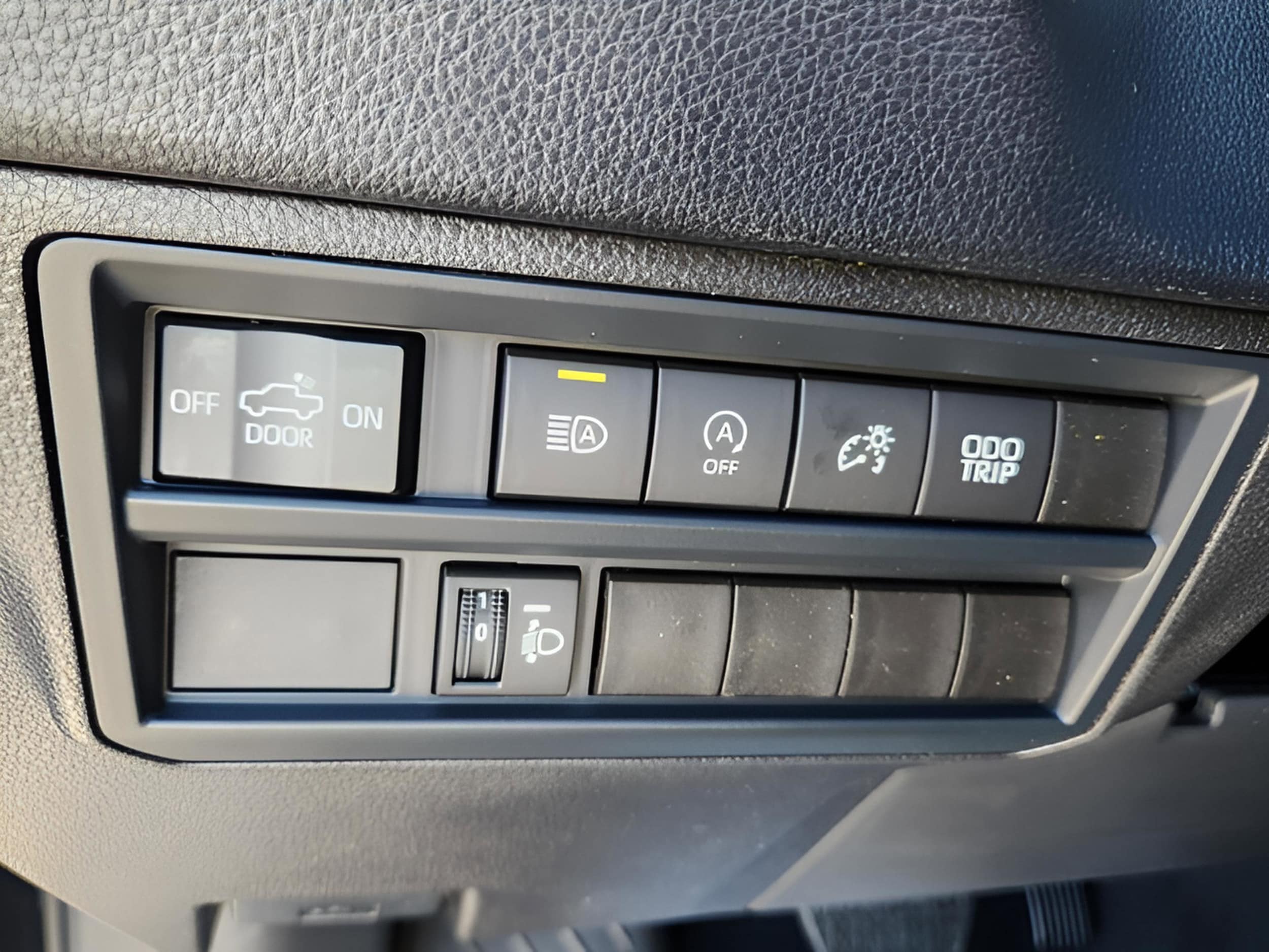 2025 Toyota Tundra SR5 - Photo 22