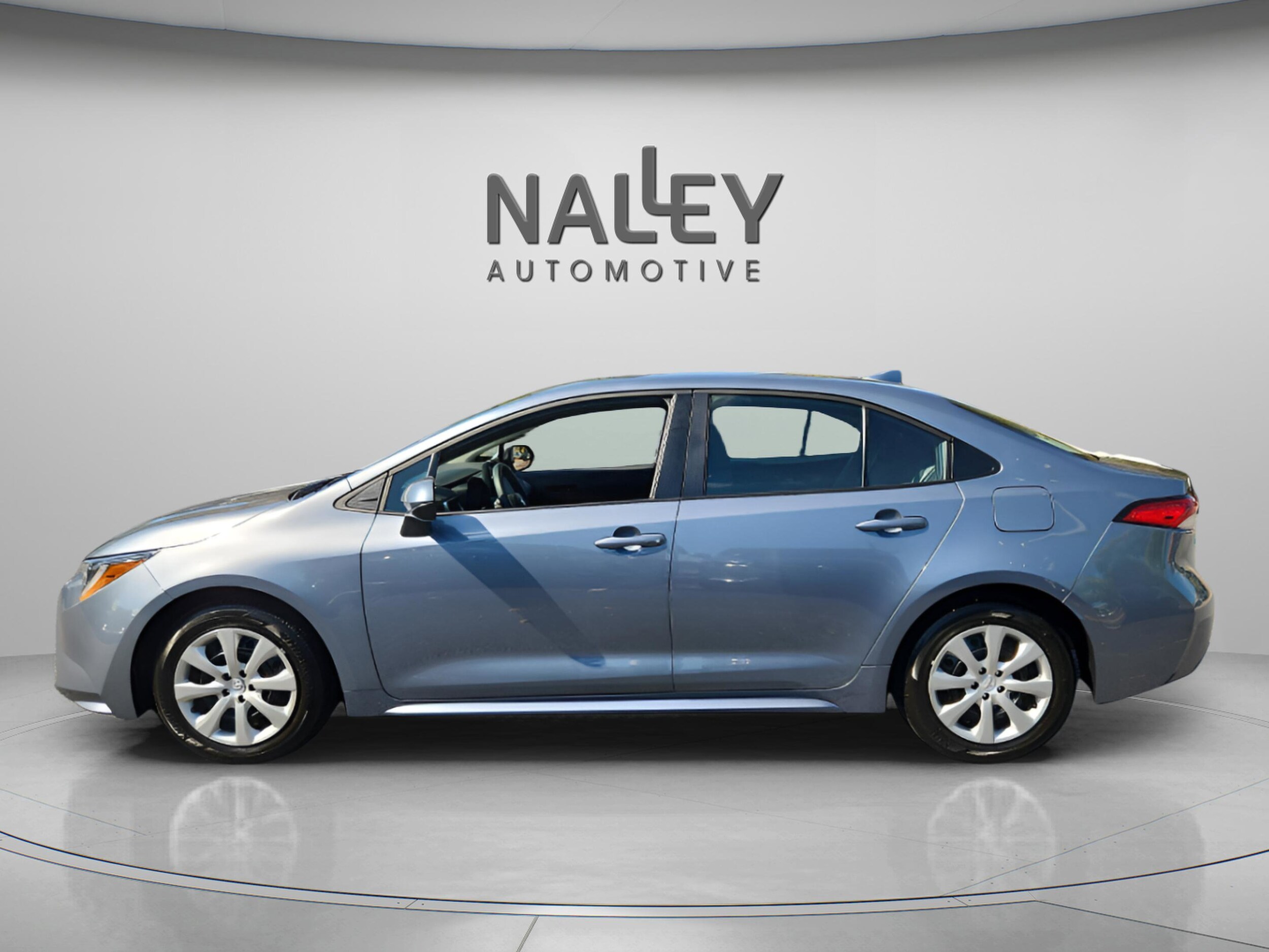 2024 Toyota Corolla LE photo 2