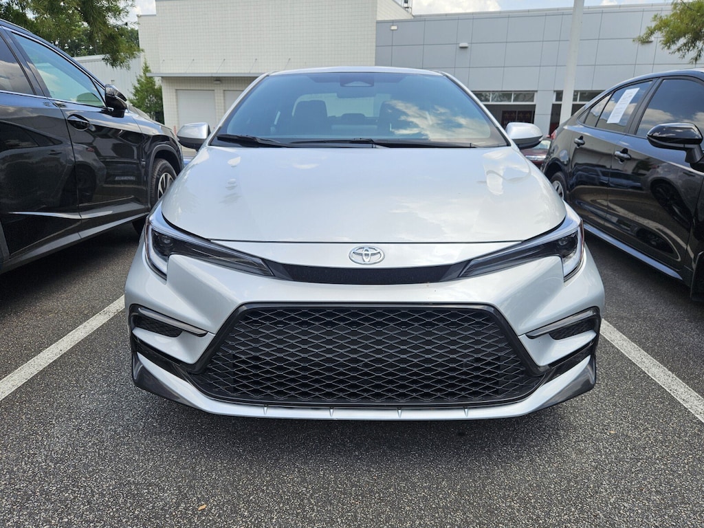 Used 2025 Toyota Corolla SE Sedan
