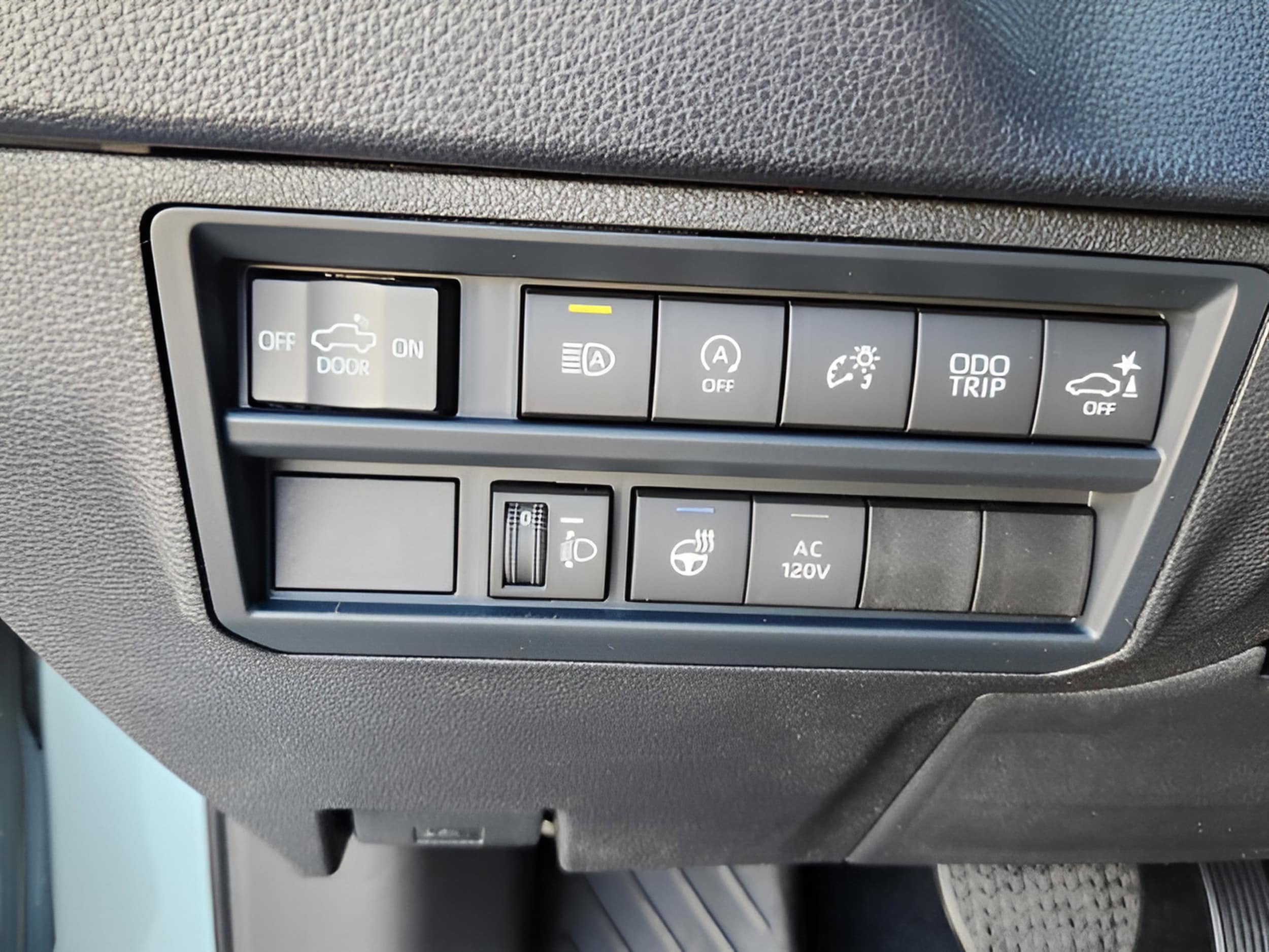 2025 Toyota Tundra SR5 - Photo 16