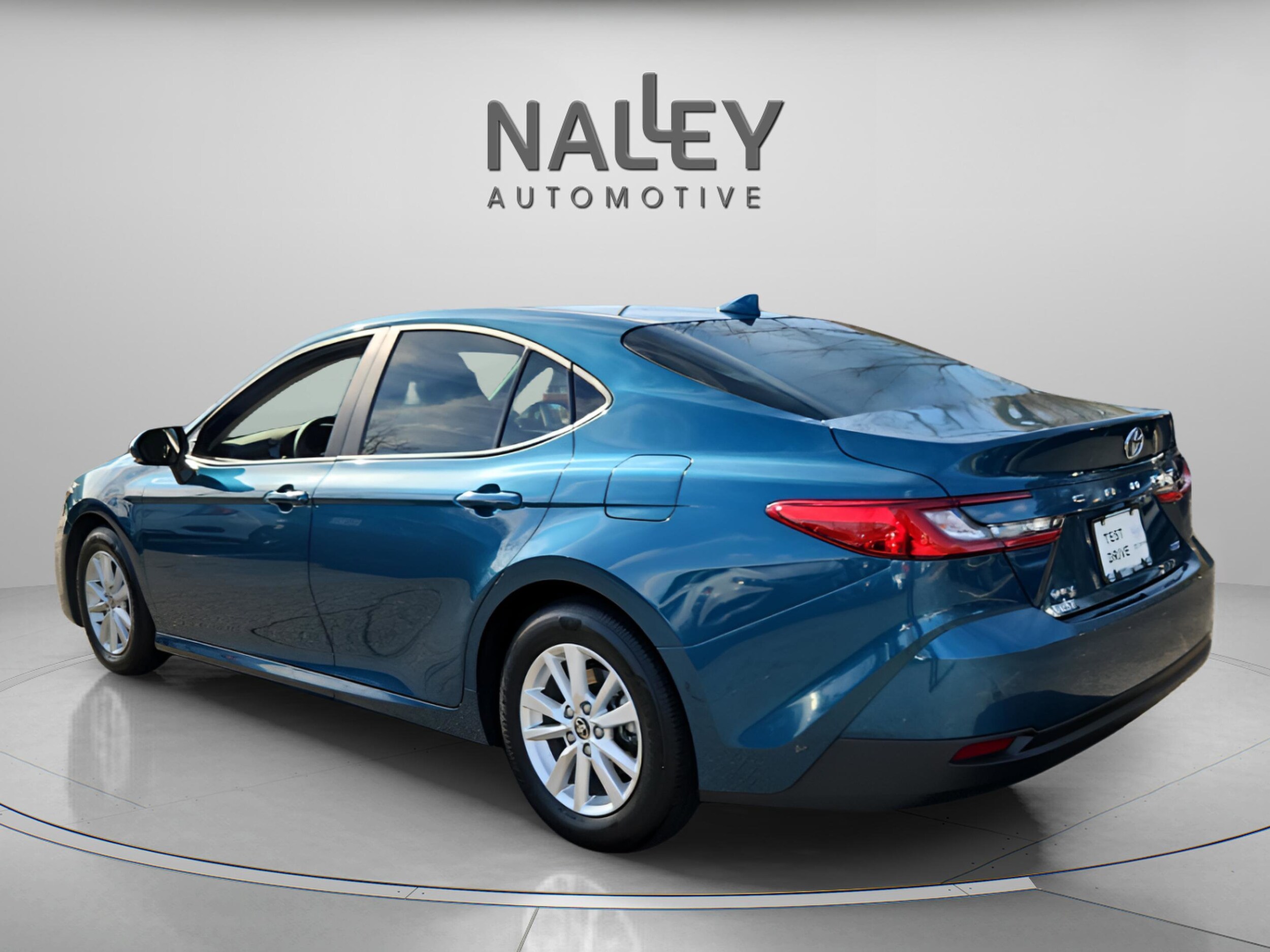 2025 Toyota Camry LE photo 3