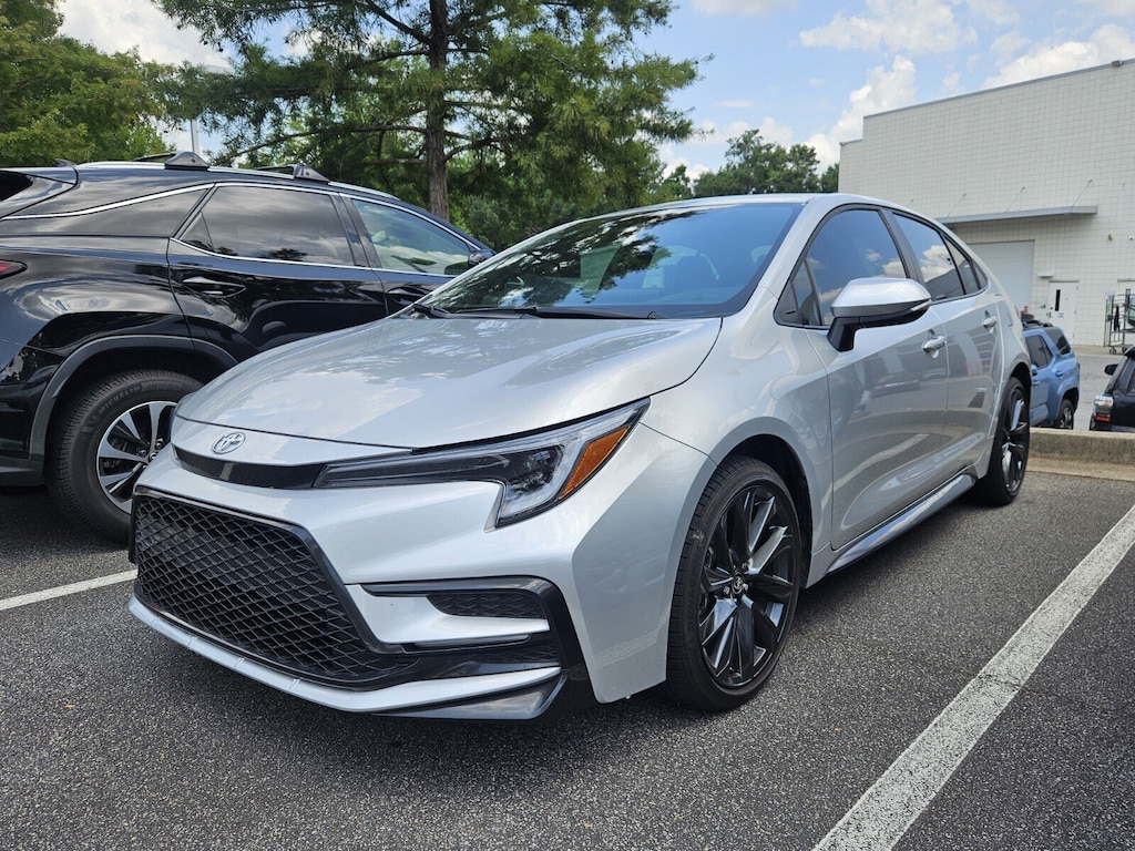 Used 2025 Toyota Corolla SE Sedan