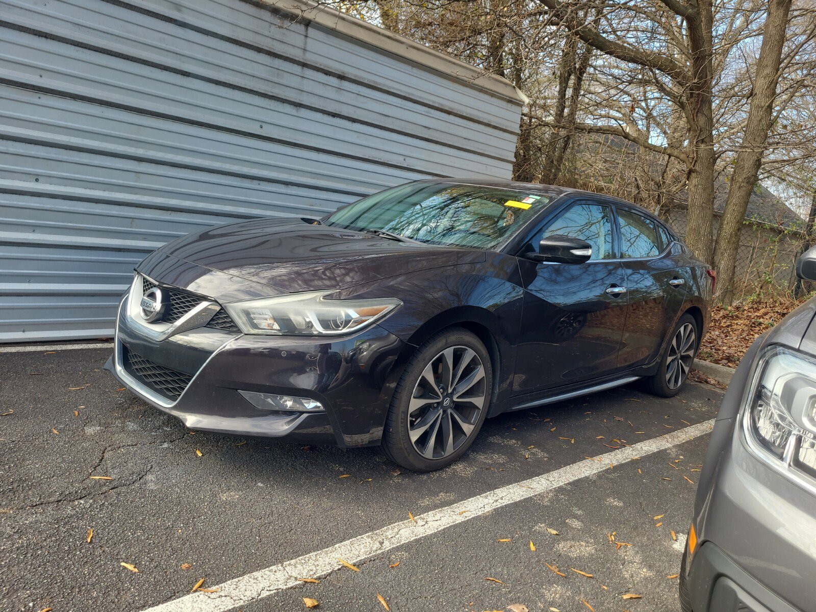 2016 Nissan Maxima SR's photo