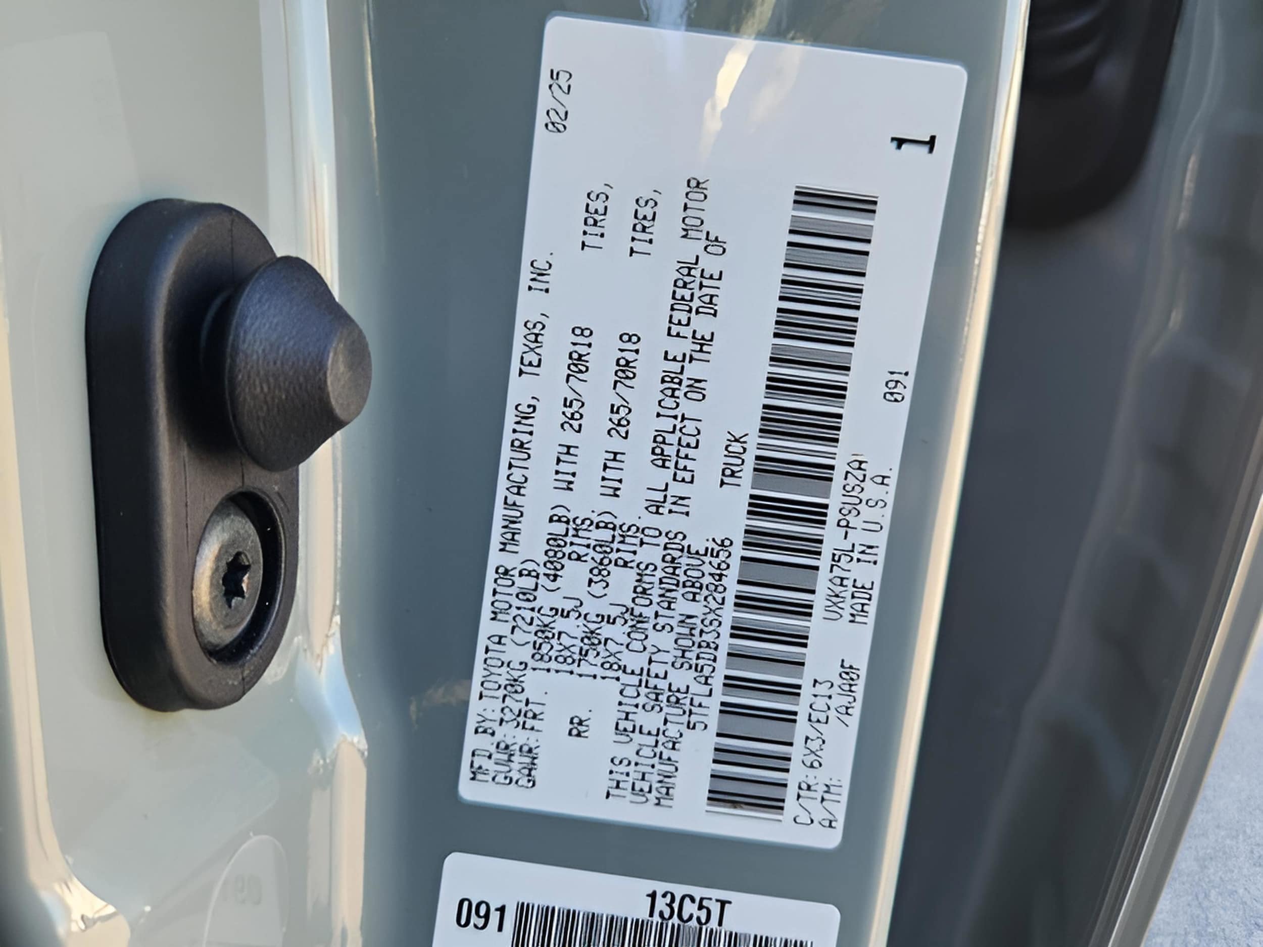 2025 Toyota Tundra SR5 - Photo 14