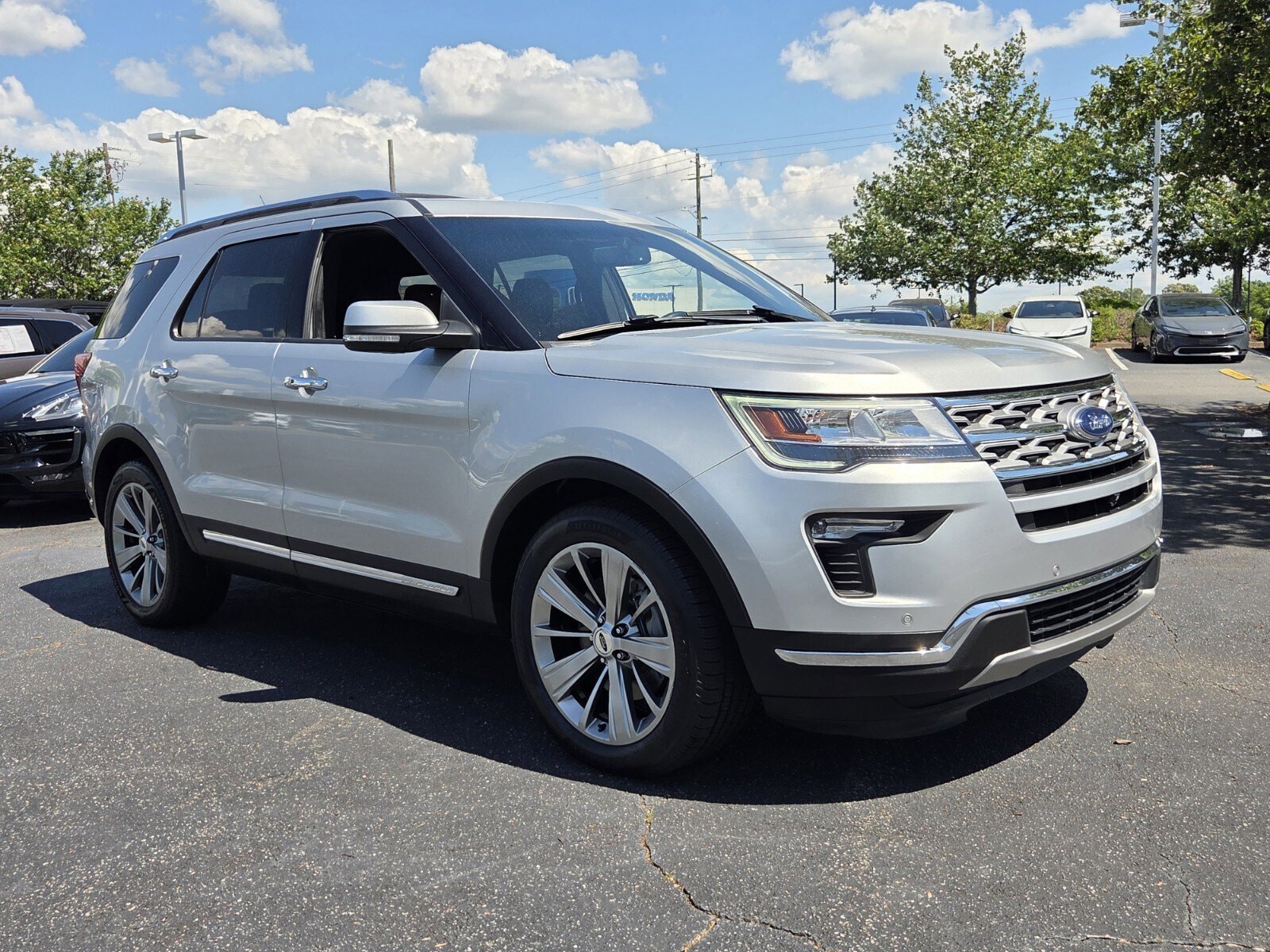 2018 Ford Explorer Limited FWD's photo