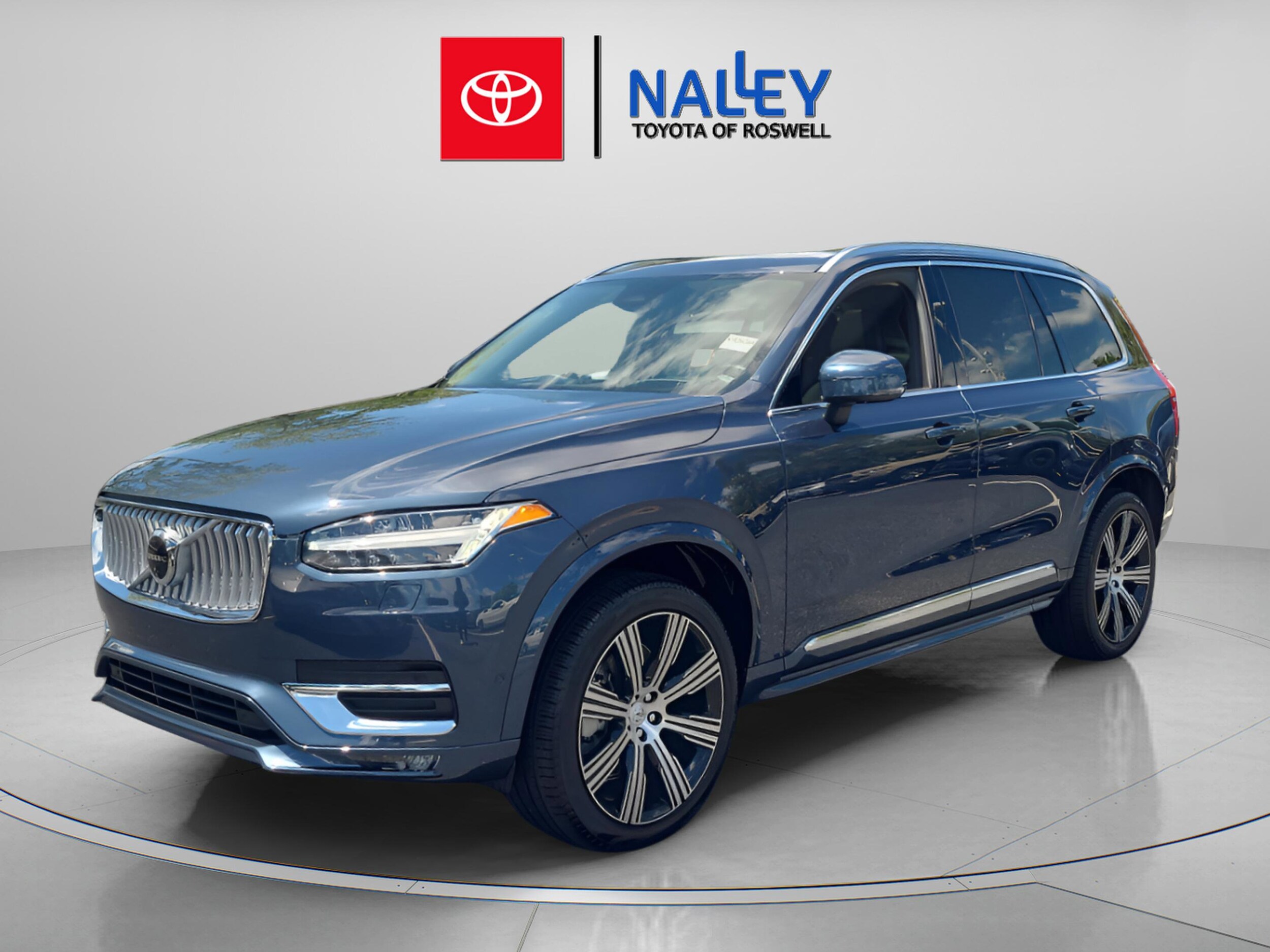 2025 Volvo XC90 AWD photo 3