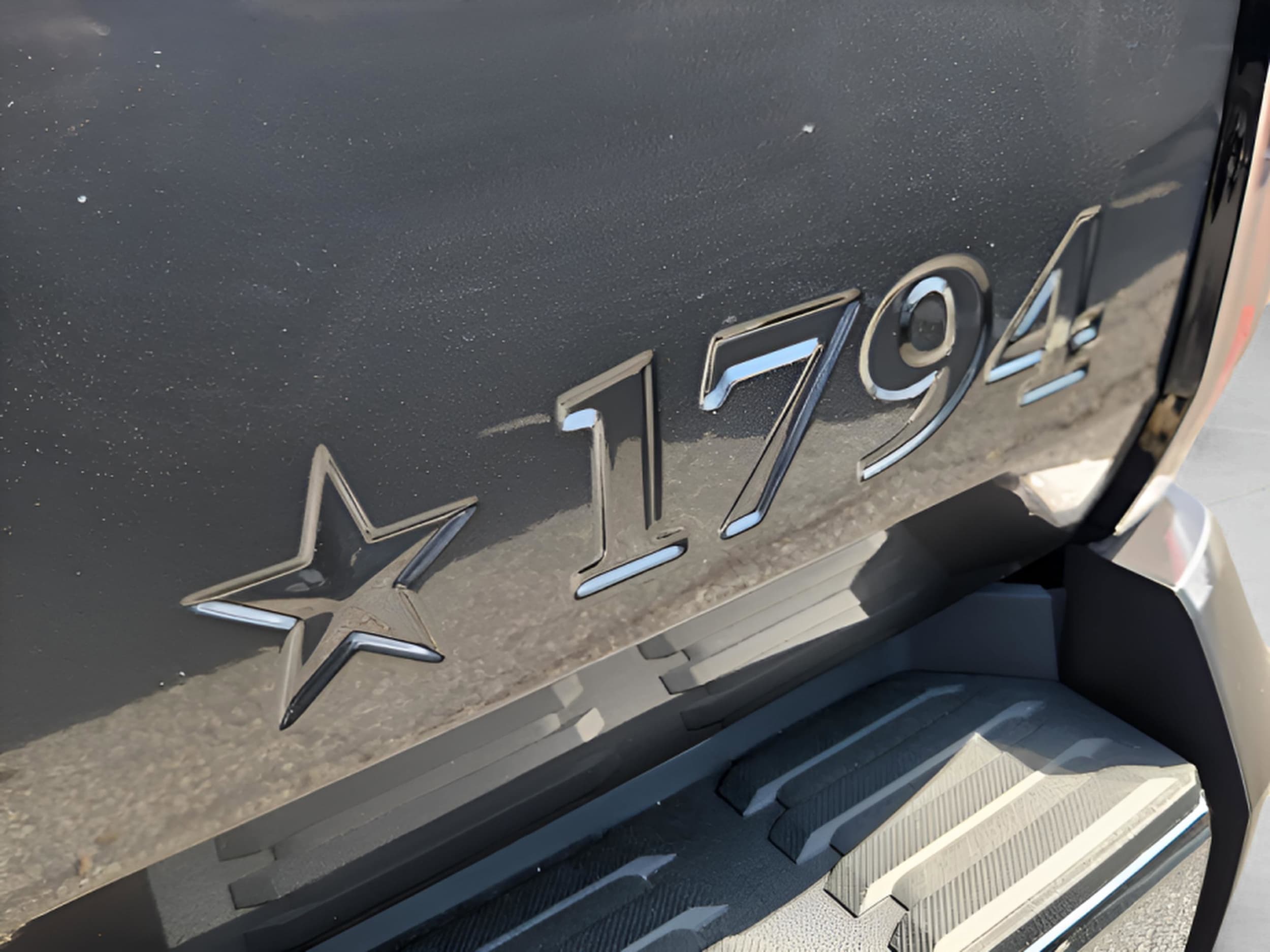 2025 Toyota Tundra 1794 Edition - Photo 35