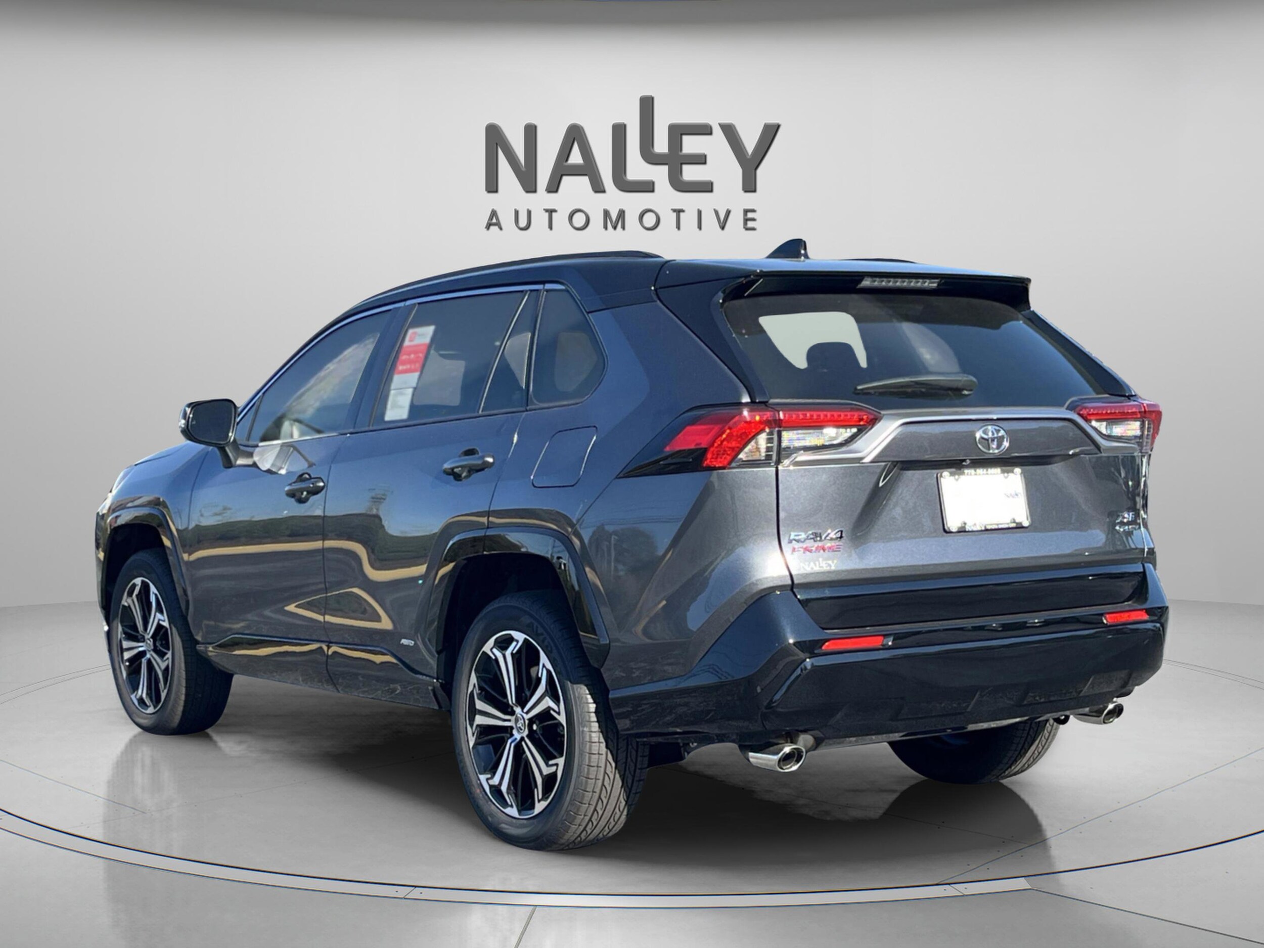 2025 Toyota RAV4 Hybrid XSE photo 3