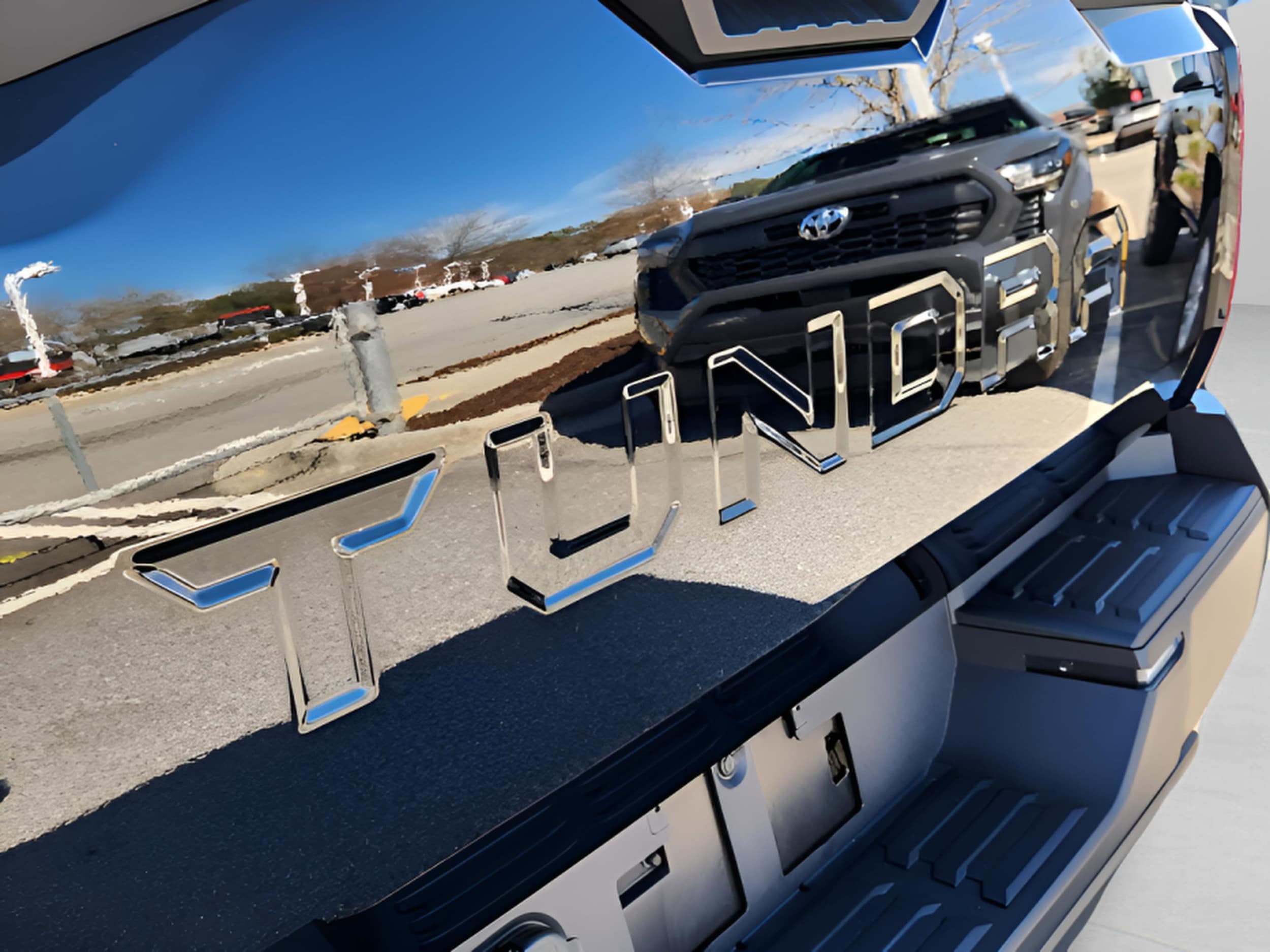 2025 Toyota Tundra SR5 - Photo 13