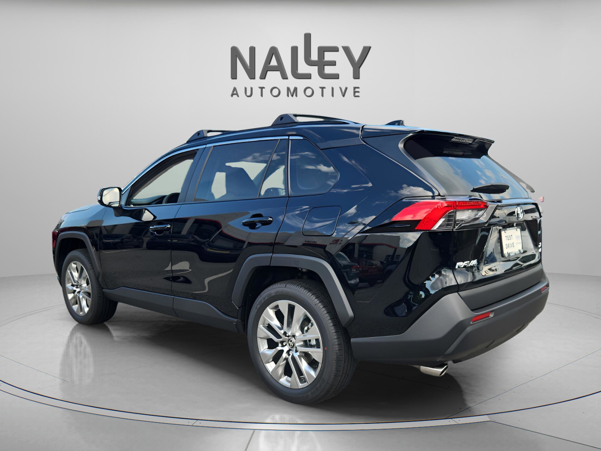 2025 Toyota RAV4 XLE Premium photo 2