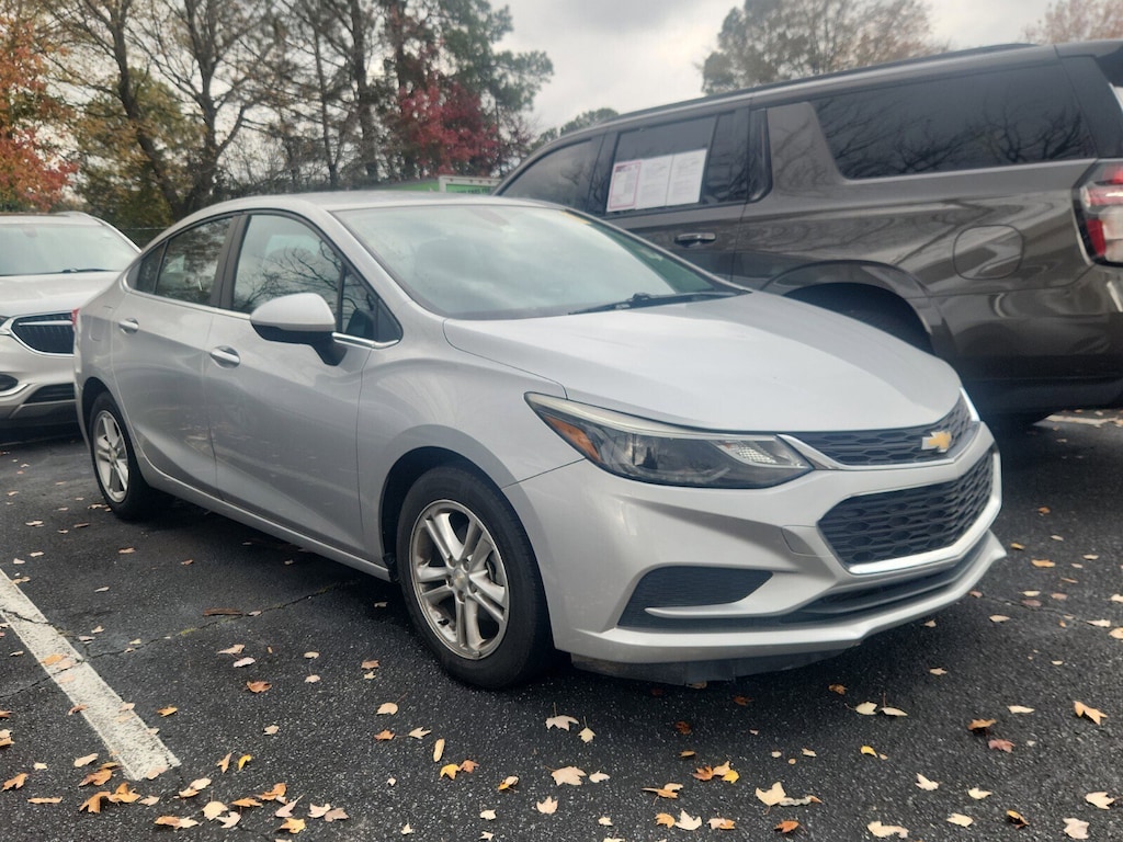 Used 2017 Chevrolet Cruze LT Sedan