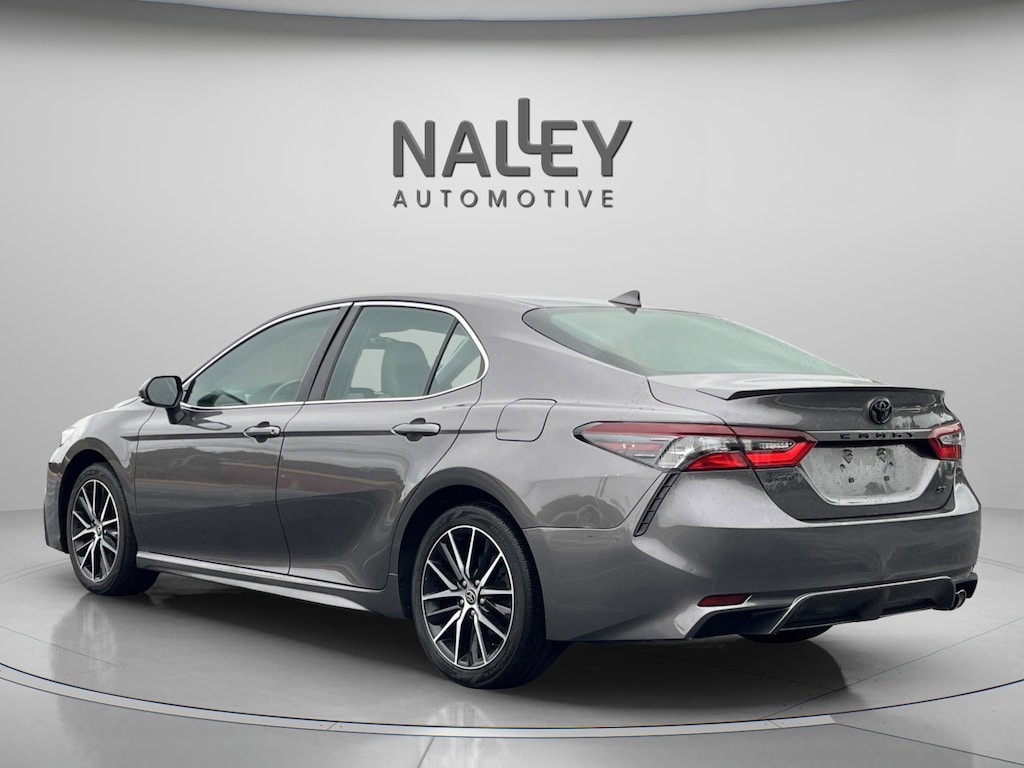 Used 2023 Toyota Camry SE Sedan