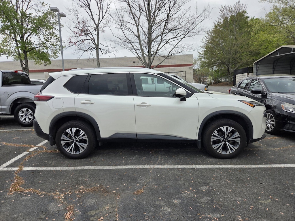 Used 2021 Nissan Rogue SV SUV