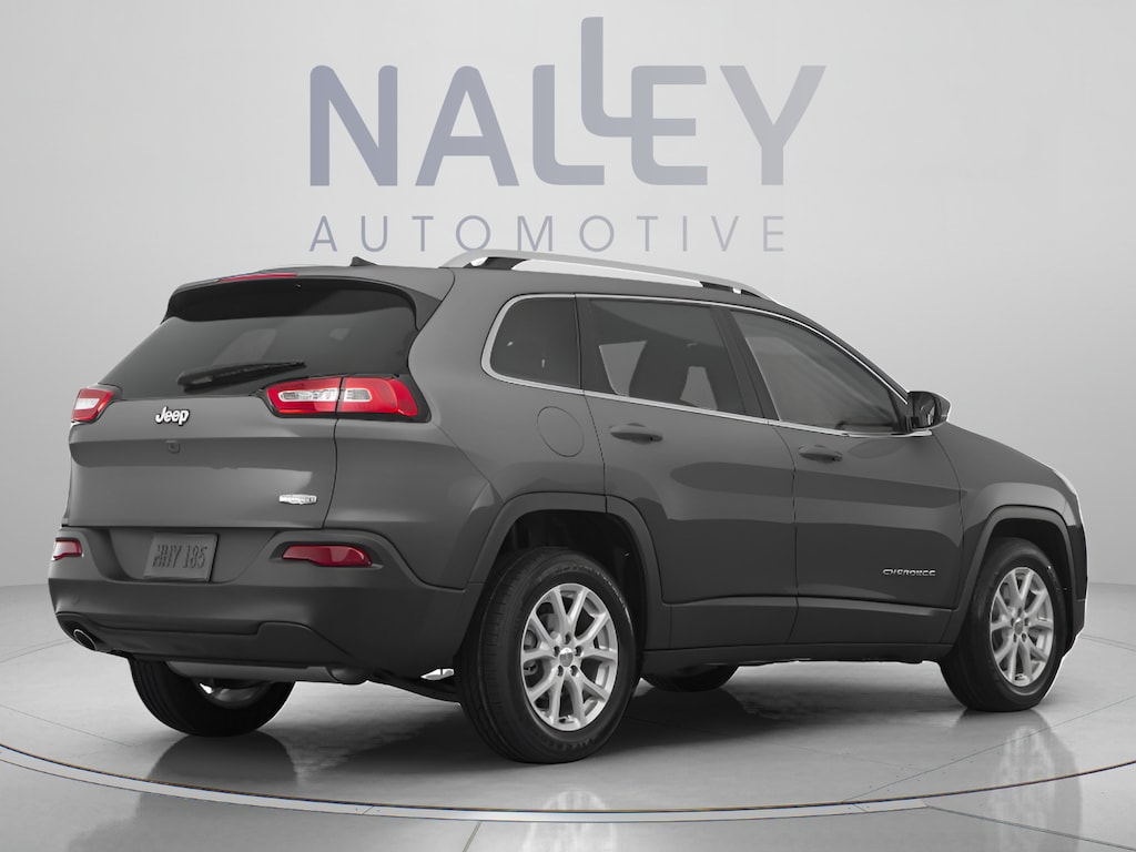 Used 2018 Jeep Cherokee Latitude SUV
