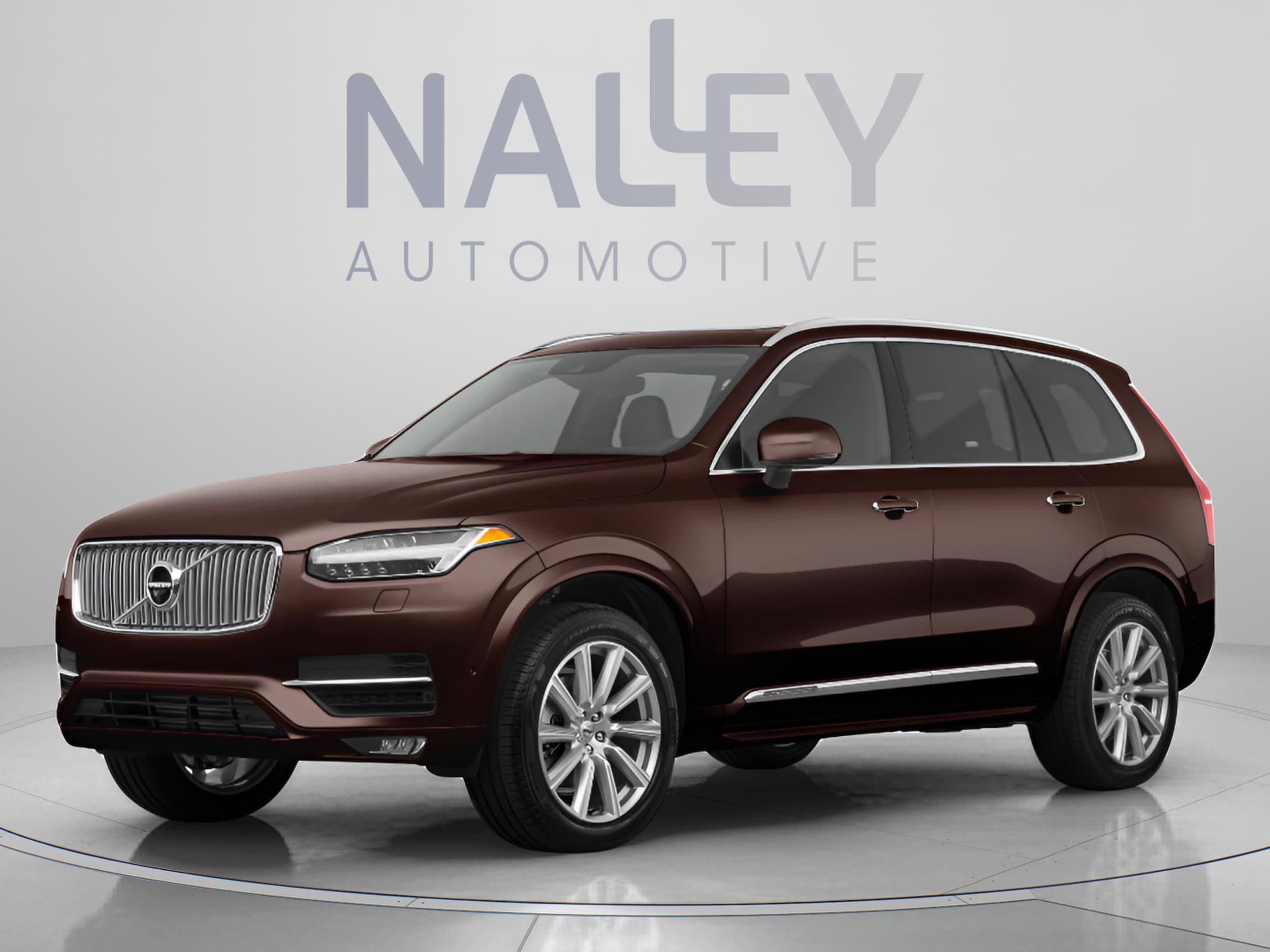 2018 Volvo XC90 T6 AWD Momentum's photo