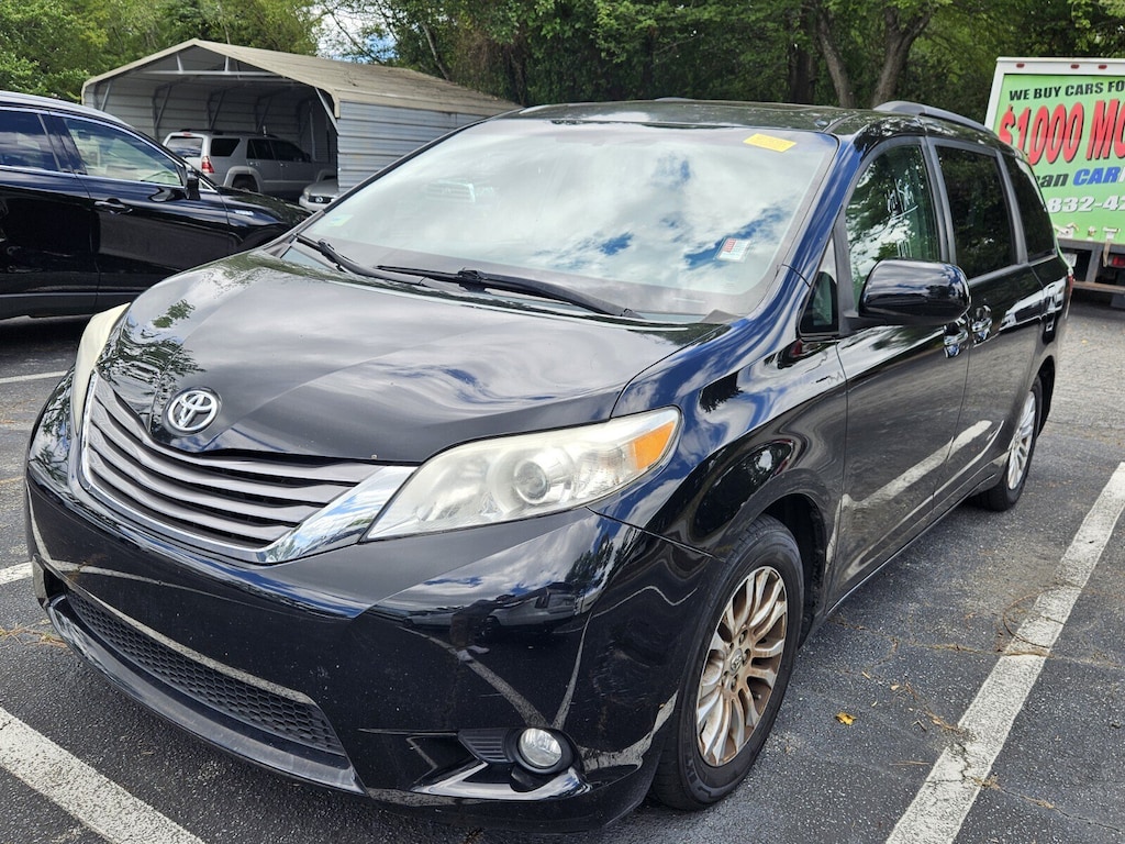 Used 2015 Toyota Sienna XLE Van