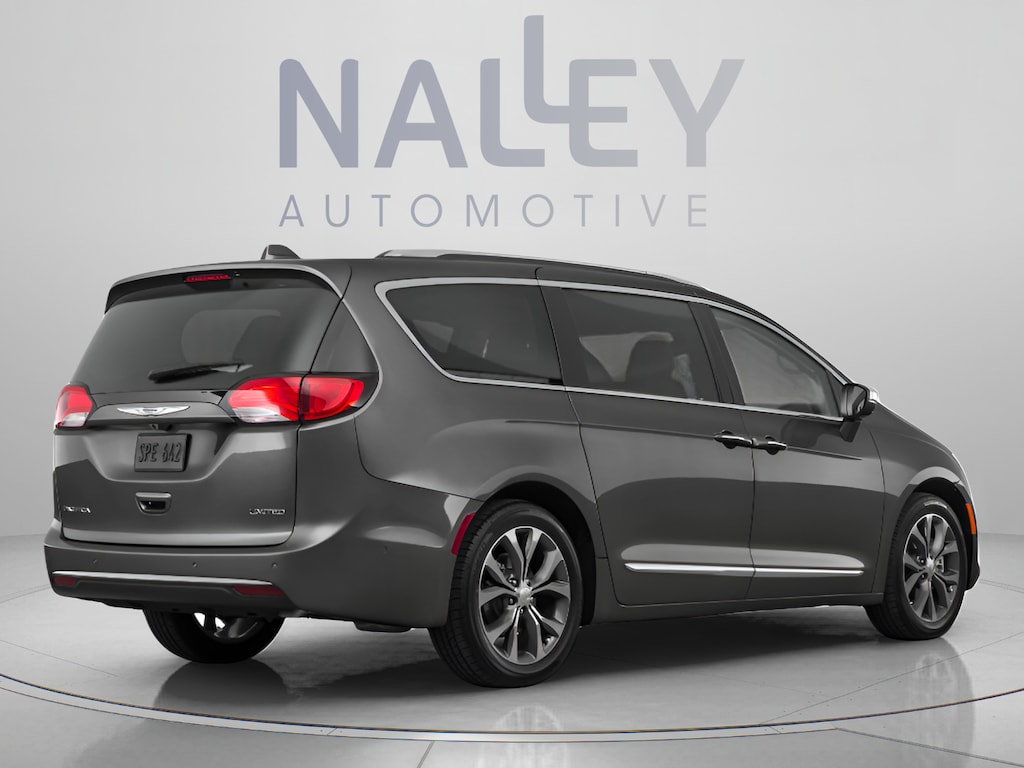 Used 2018 Chrysler Pacifica Touring L Van