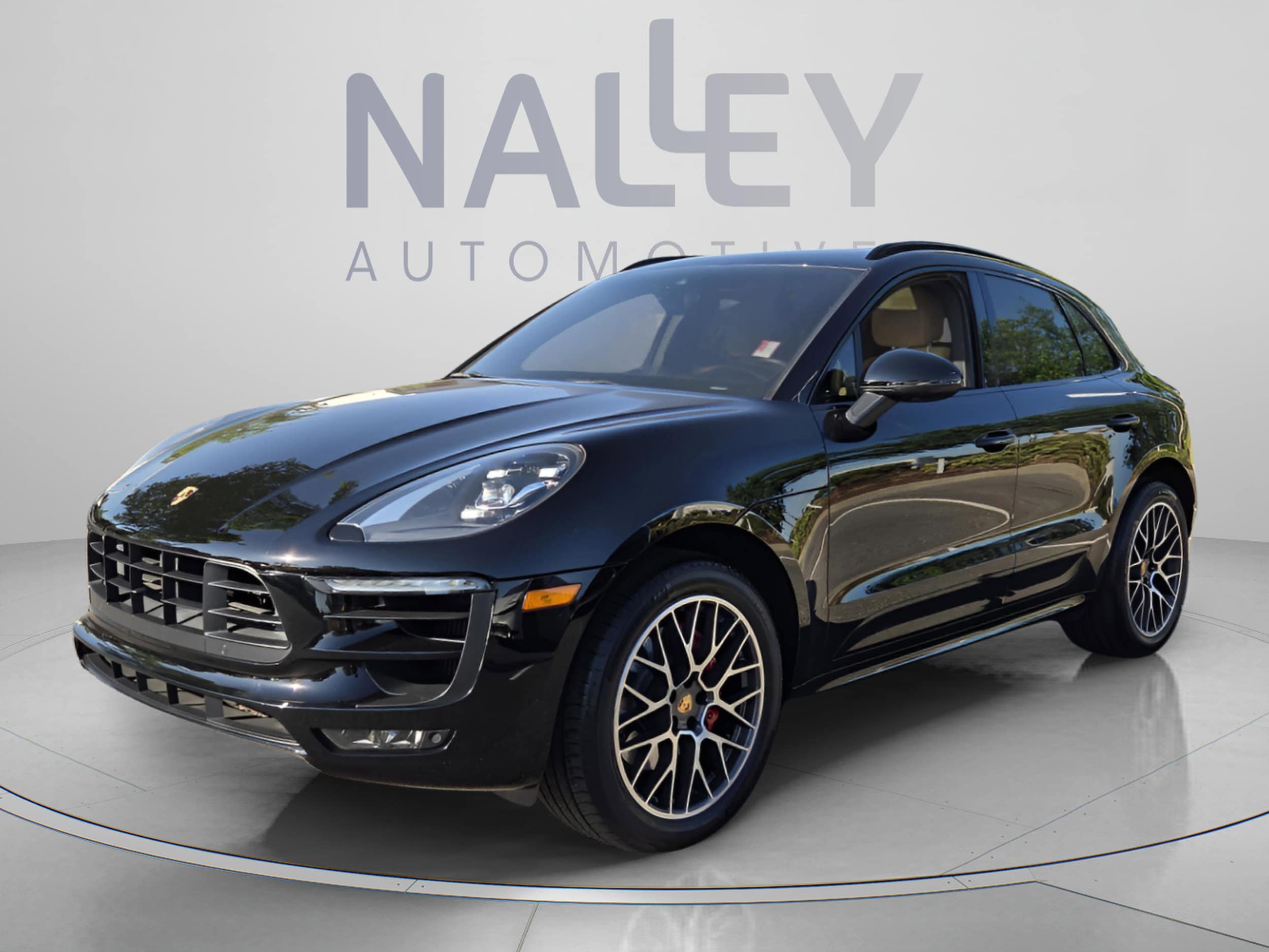 2017 Porsche Macan GTS's photo