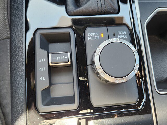 2025 Toyota Tundra SR5 - Photo 32