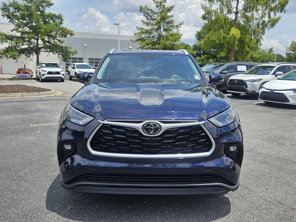 Used 2022 Toyota Highlander XLE SUV