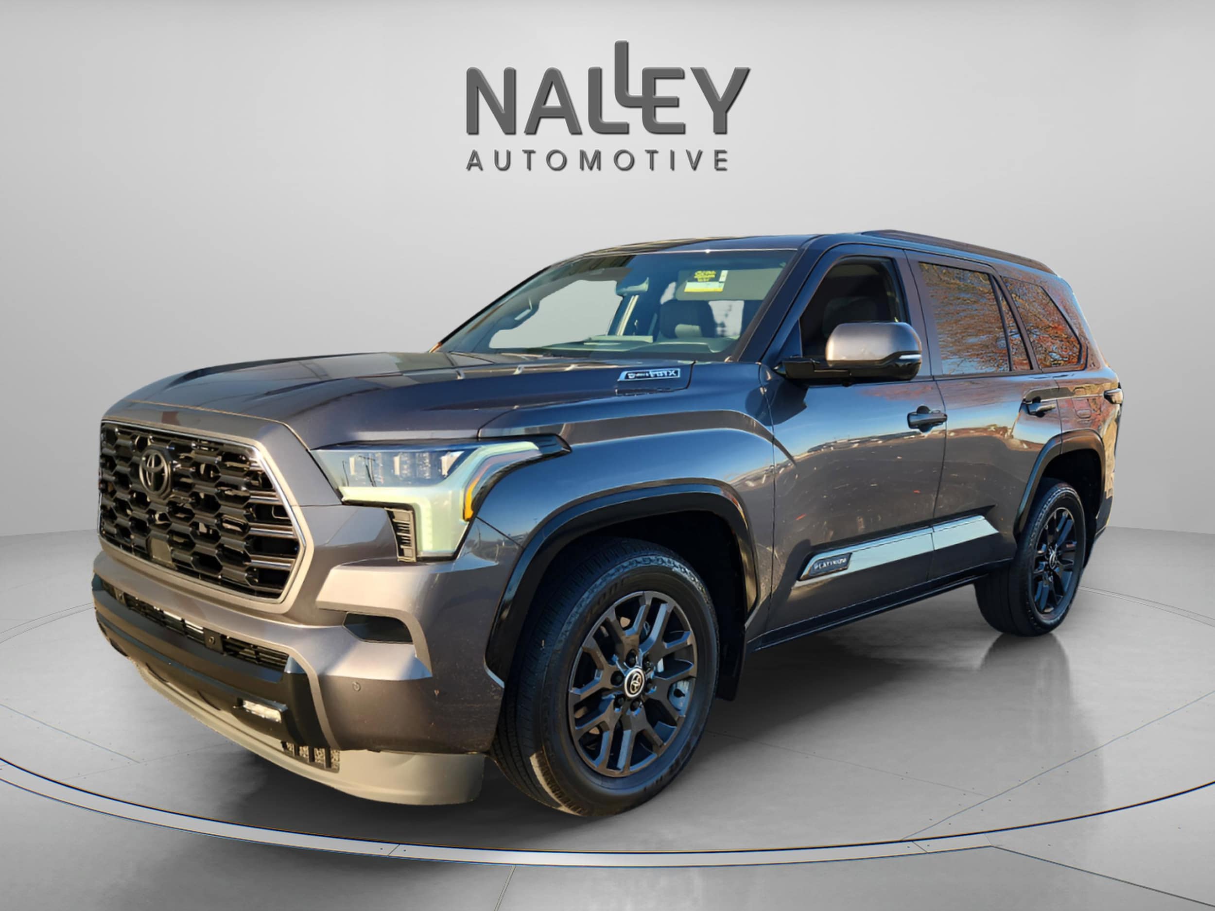 2024 Toyota Sequoia Platinum's photo