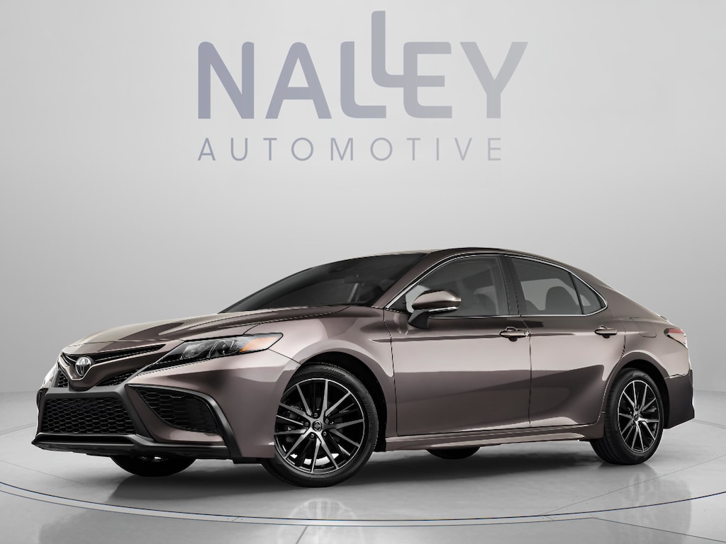 Used 2023 Toyota Camry SE Sedan