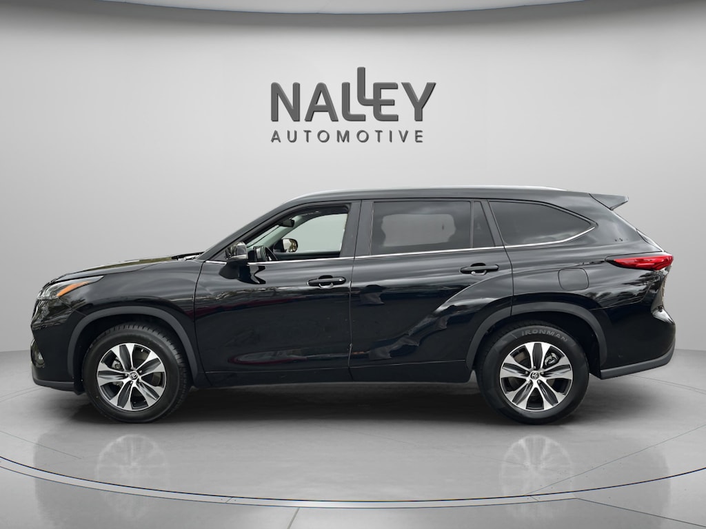 Used 2023 Toyota Highlander XLE SUV